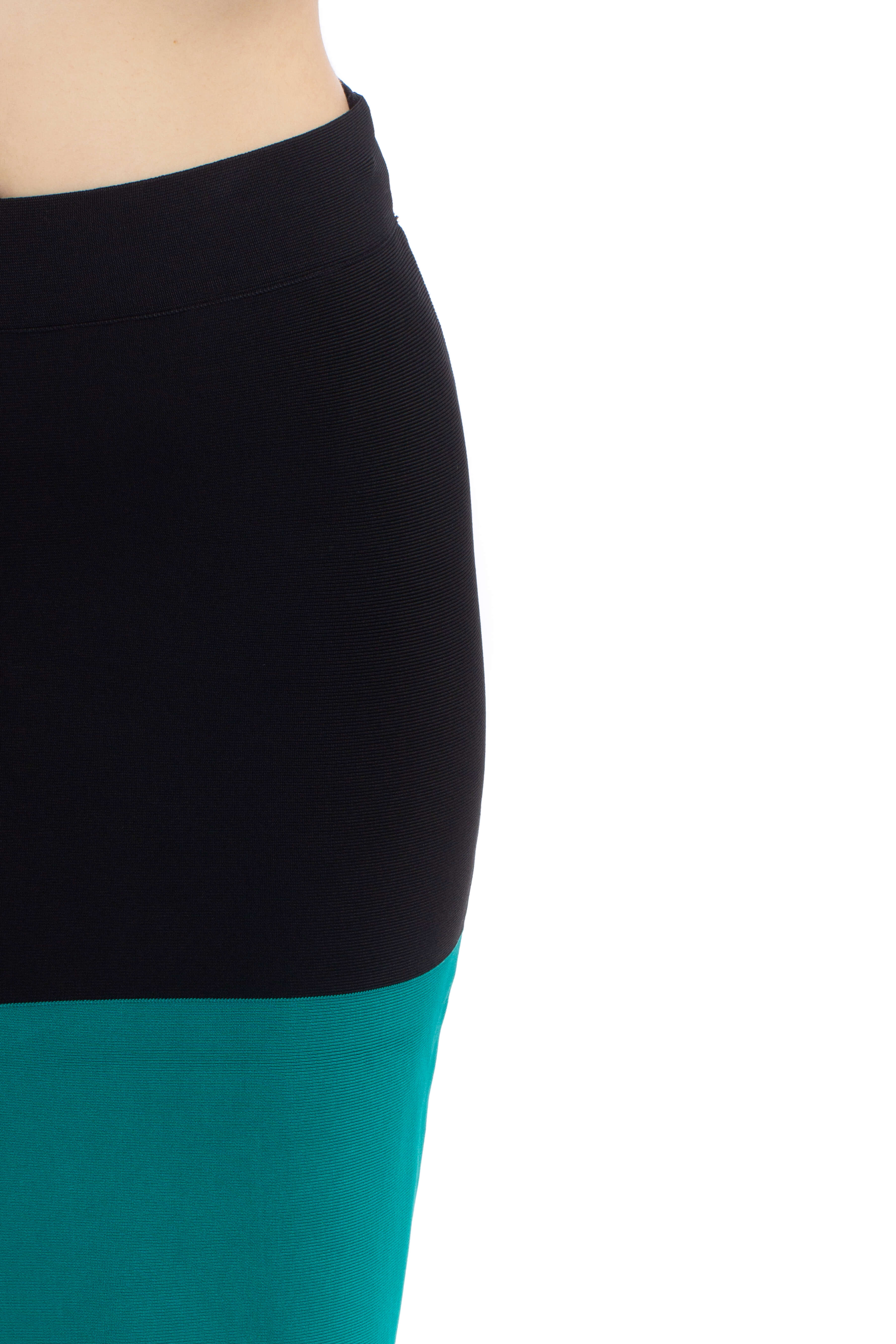 BCBG Maxazria, Talla M