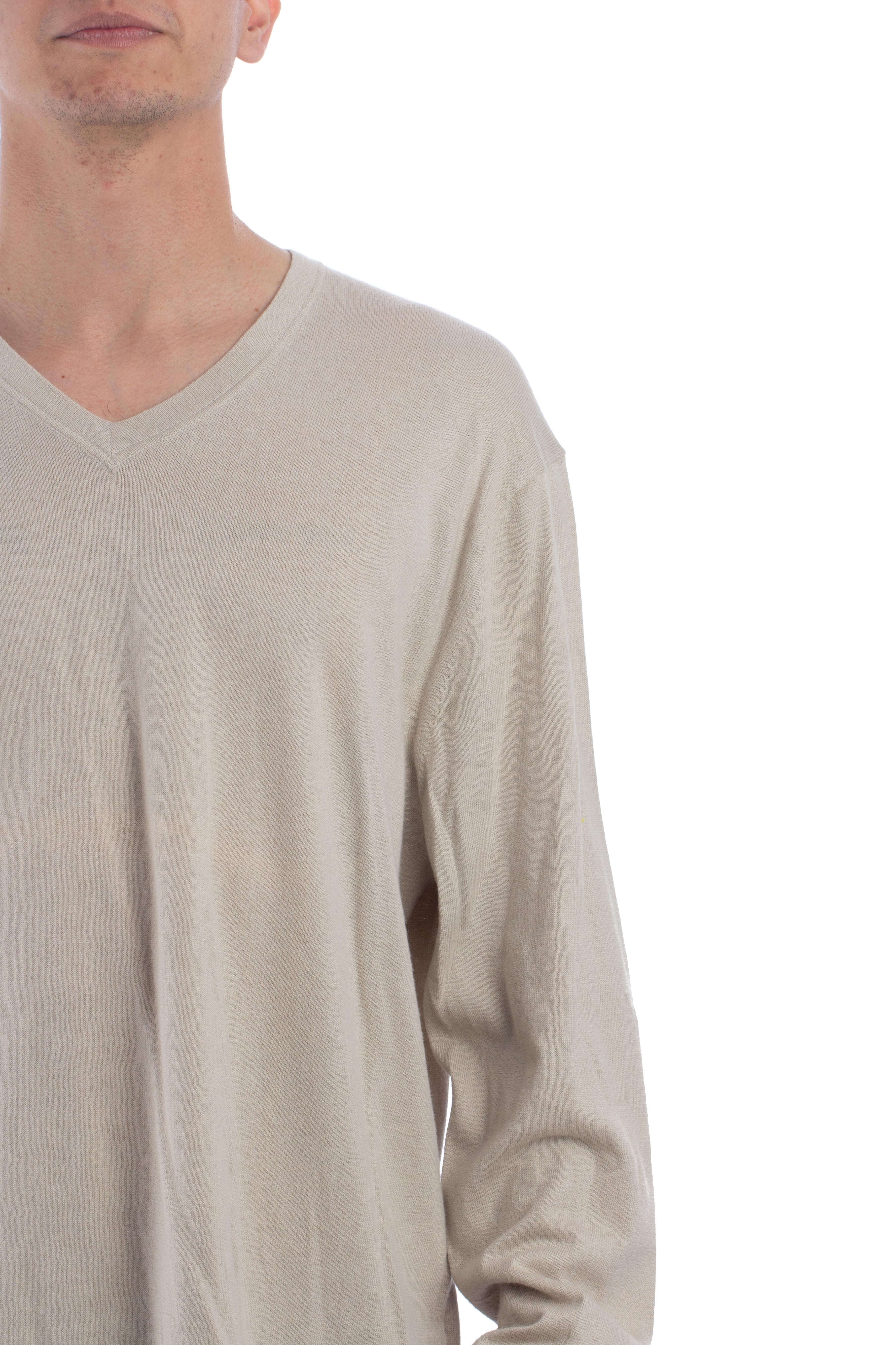 Banana Republic, Talla L