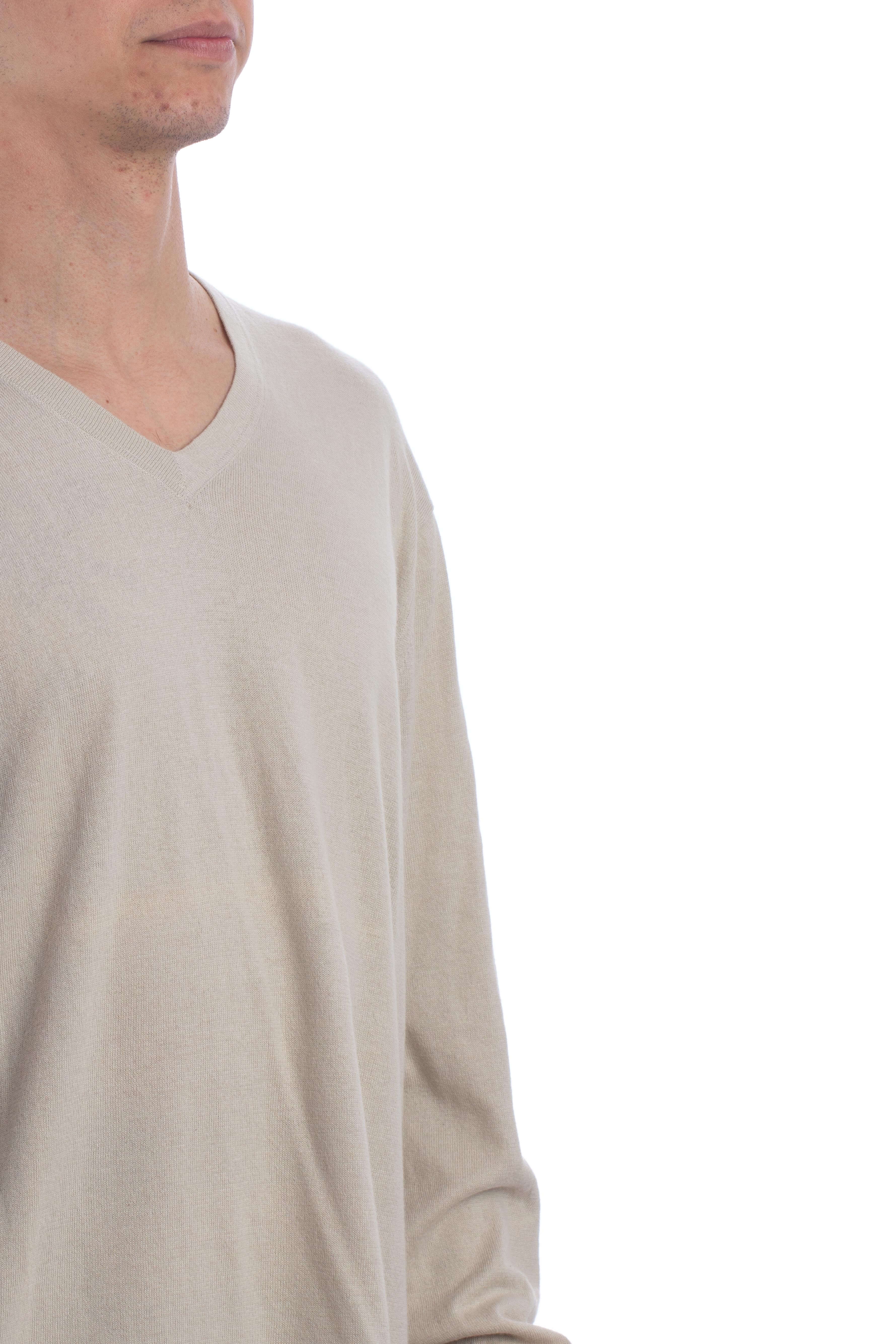 Banana Republic, Talla L