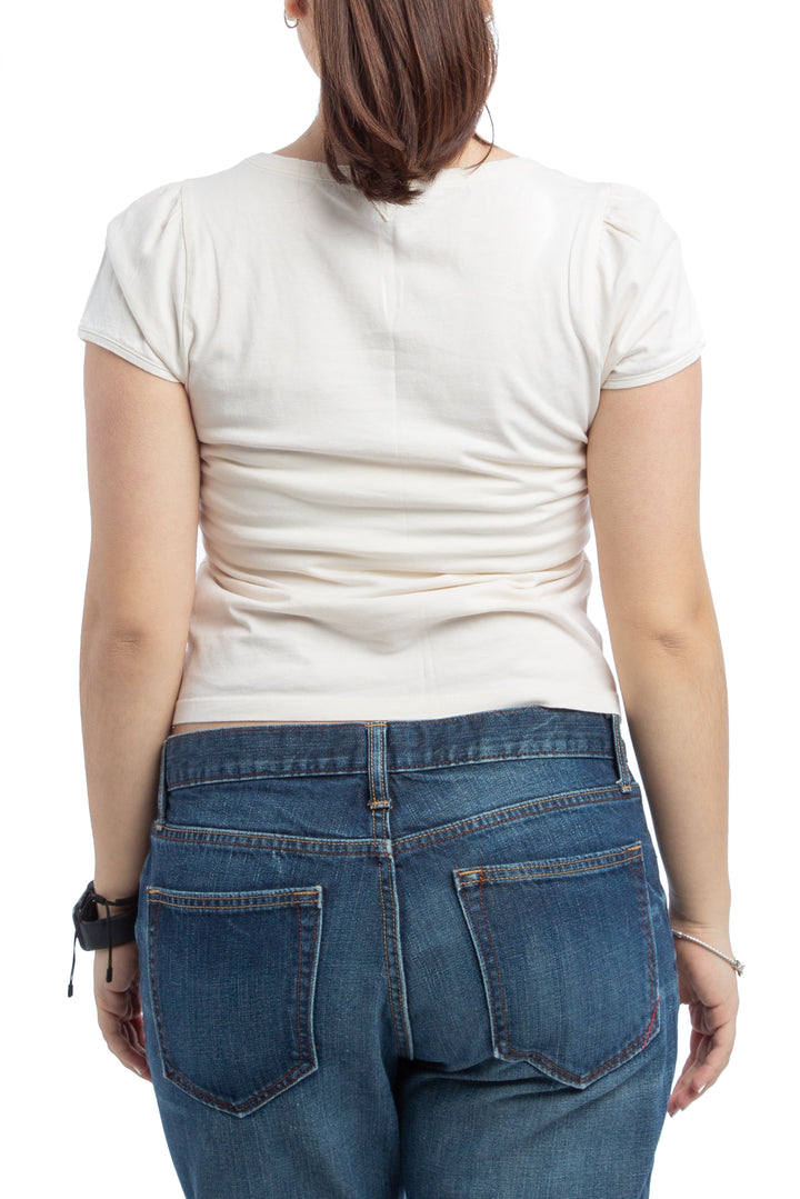 Blusa Carolina Herrera beige, vista lateral – ClosetRehab