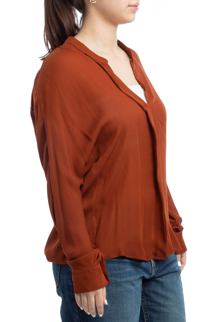Blusa Vince café, vista posterior – ClosetRehab
