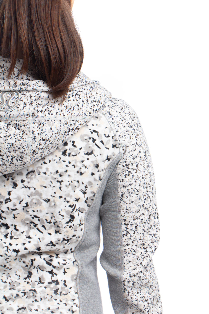 Chaqueta Lulu Lemon estampado, detalle 6 – ClosetRehab