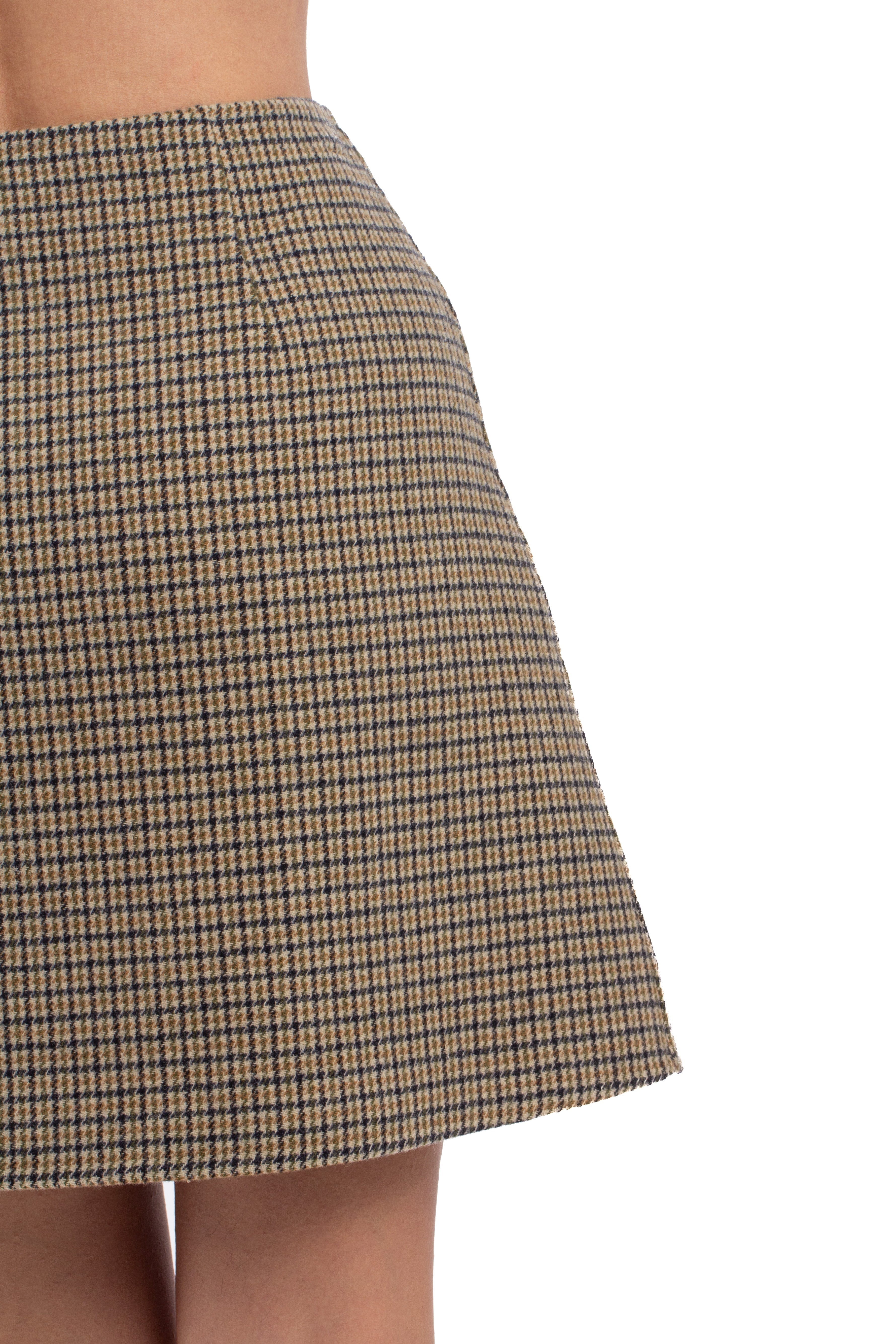 Rebecca Taylor, Talla M
