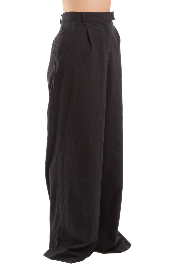 Pantalón negro, vista posterior – ClosetRehab