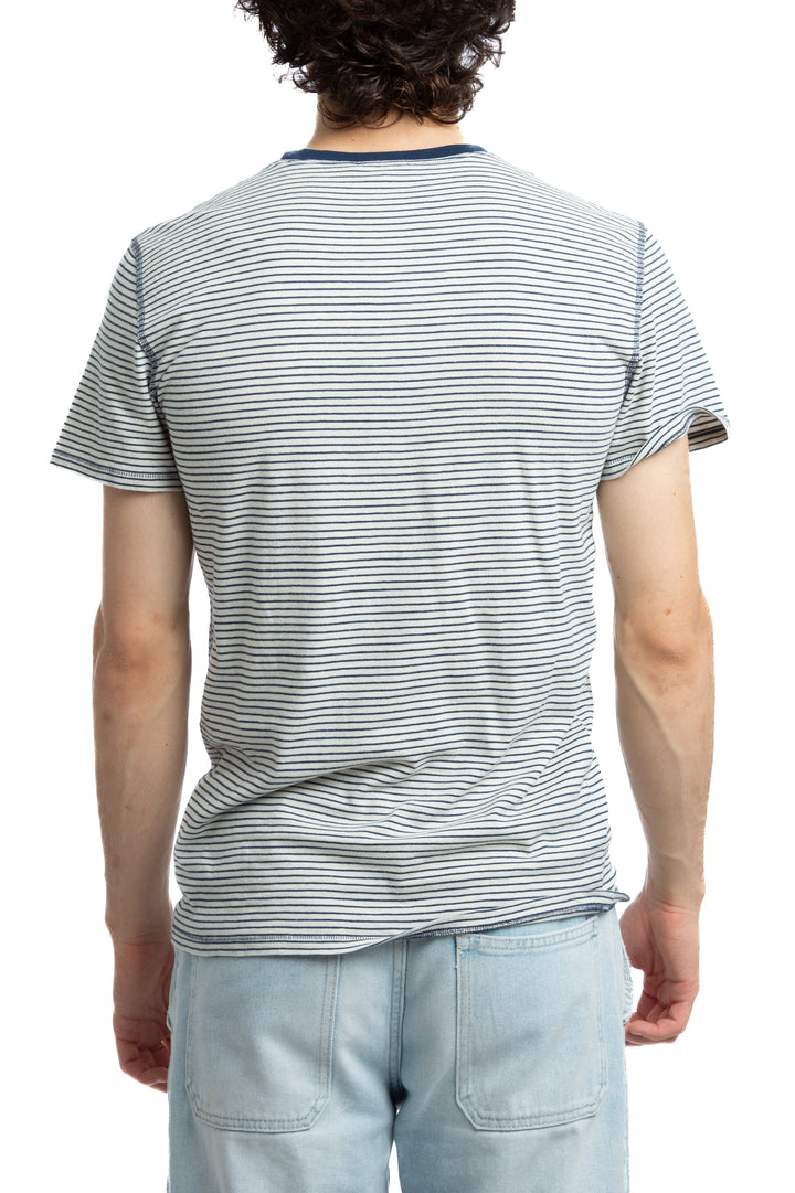 Camiseta For all 7 mankind estampado, vista lateral – ClosetRehab