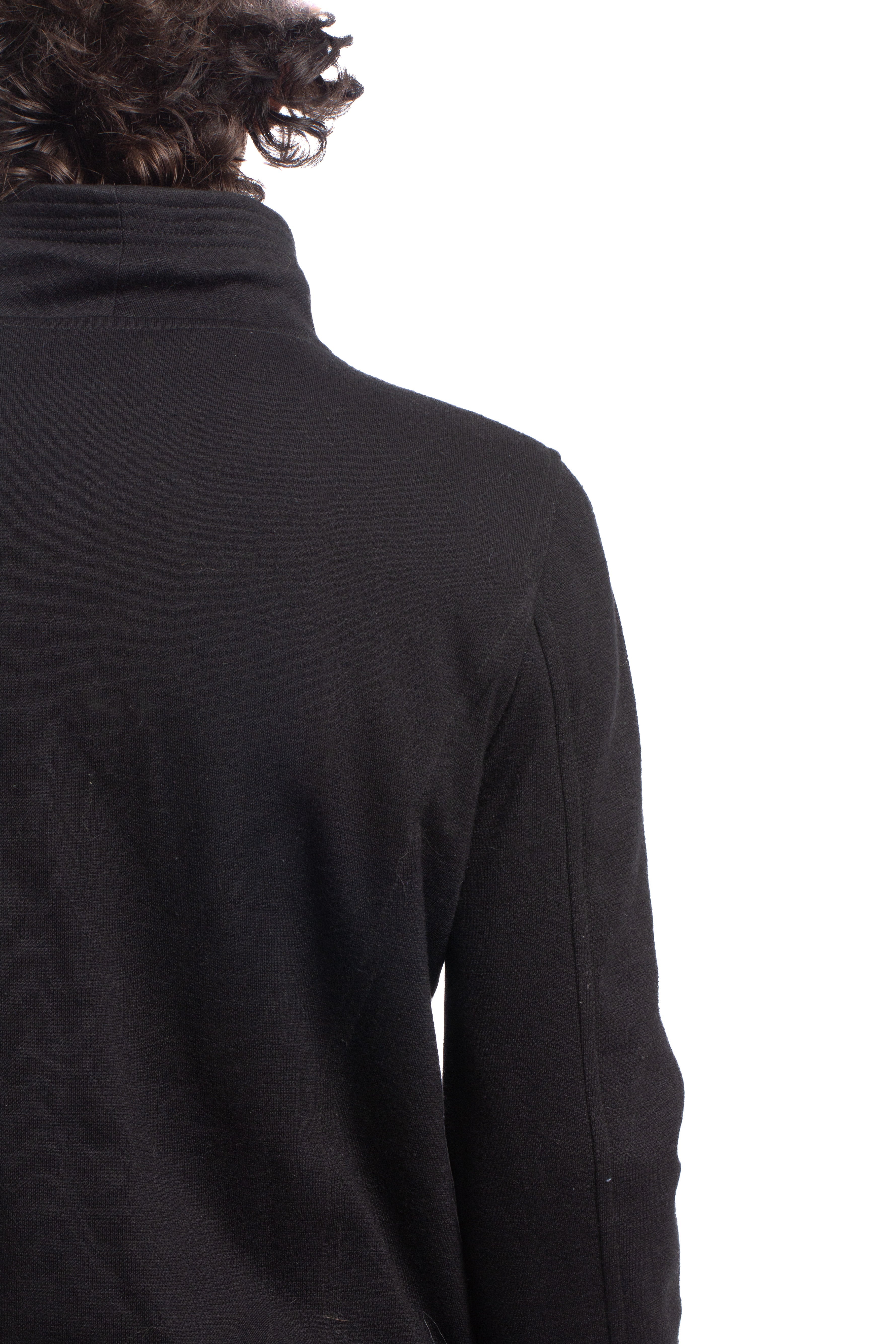 Emporio Armani, Talla 52