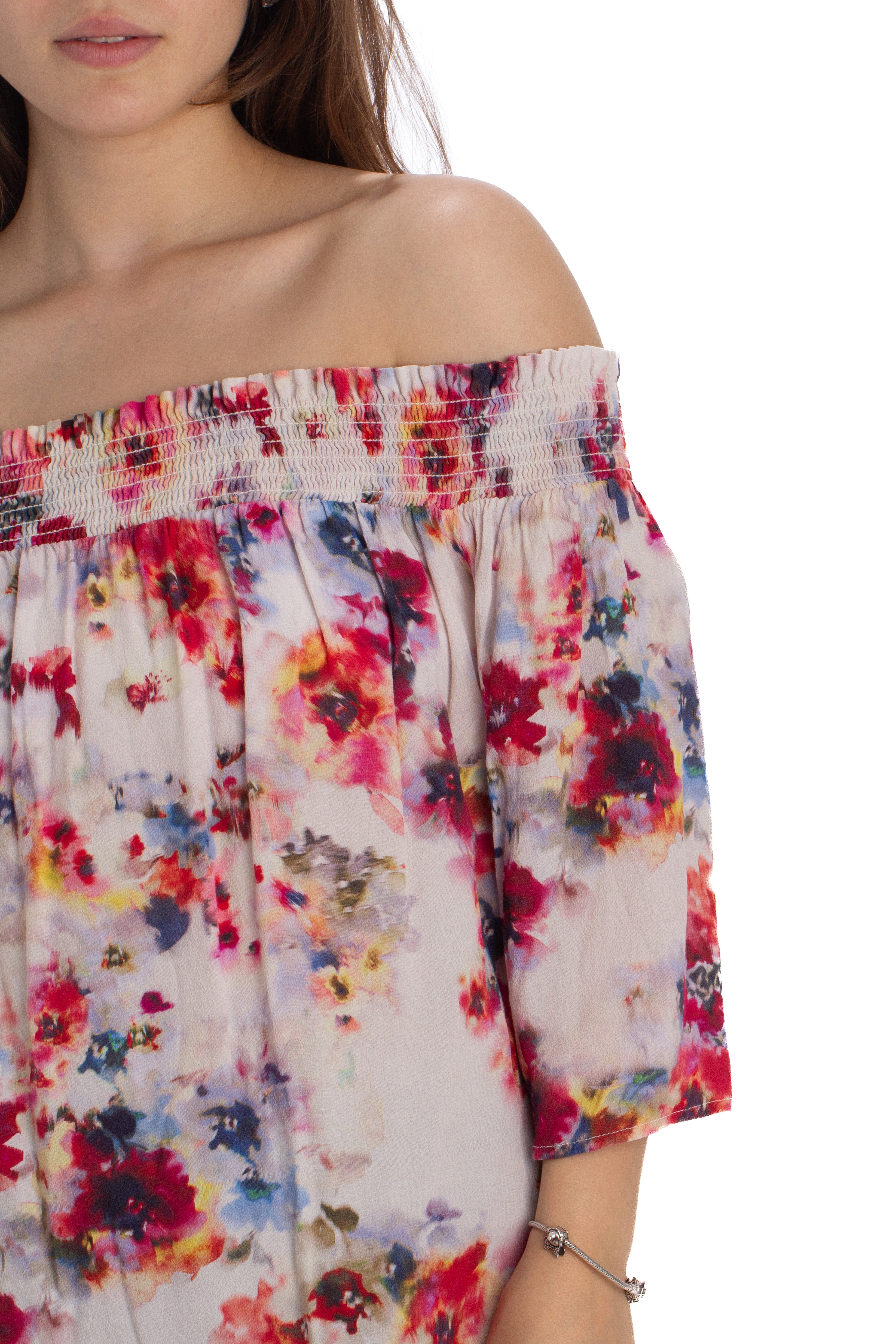 Karen Kane, Talla M