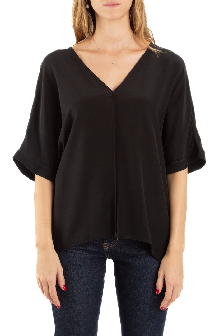 Blusa Club Monaco negro, vista frontal – ClosetRehab