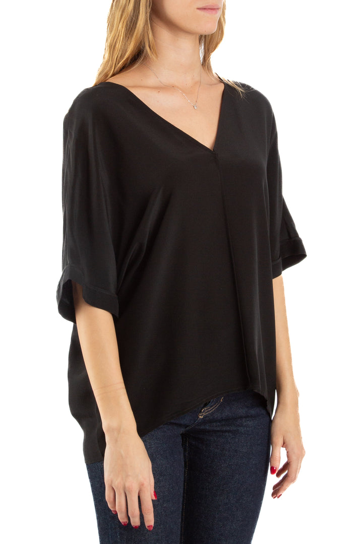Blusa Club Monaco negro, vista posterior – ClosetRehab