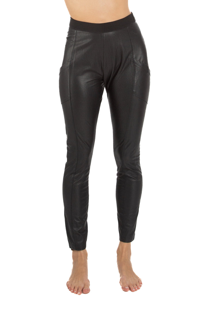 Pantalón BCBG Maxazria negro, vista frontal – ClosetRehab