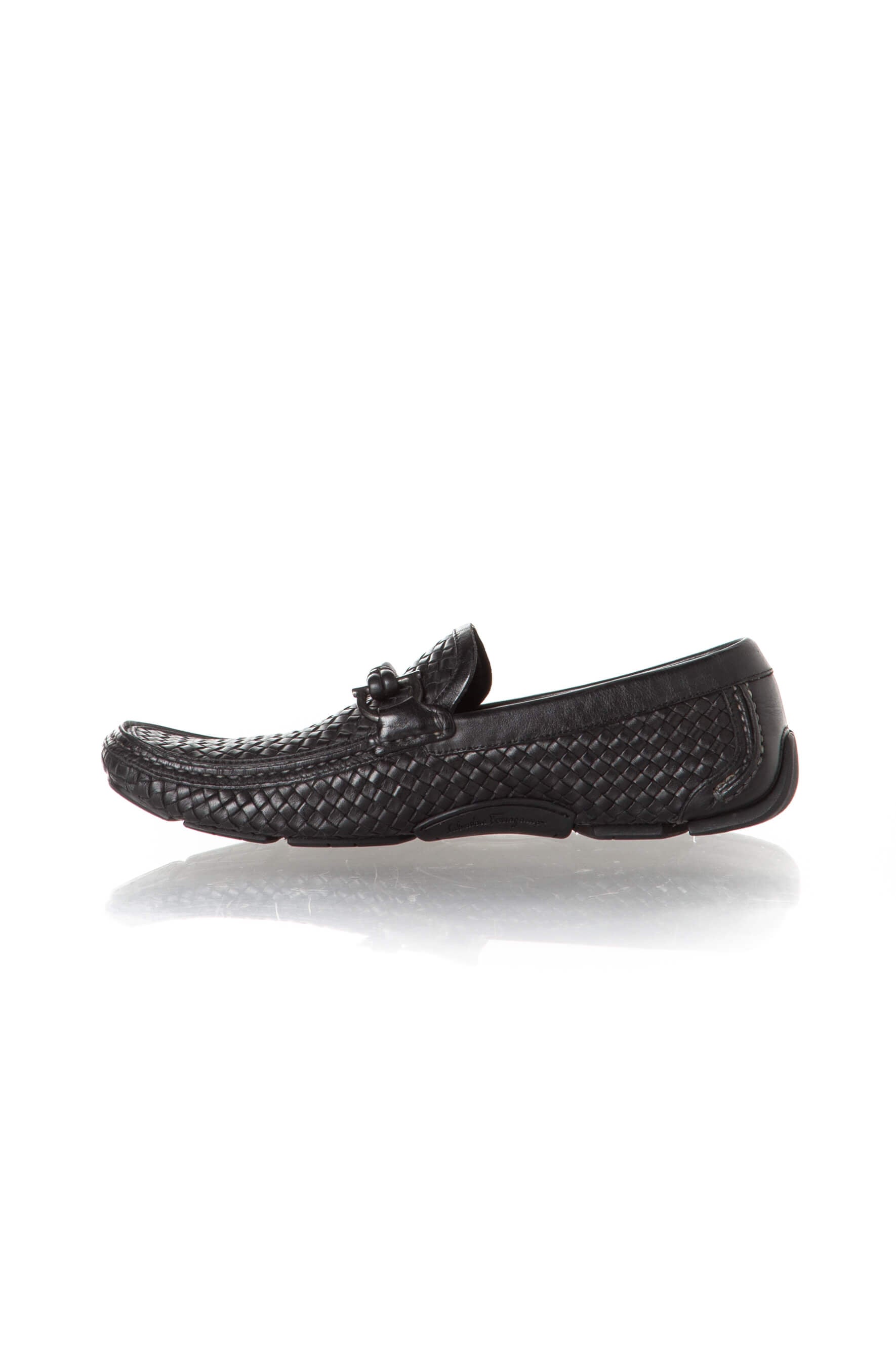 Salvatore Ferragamo, Talla 8 USA