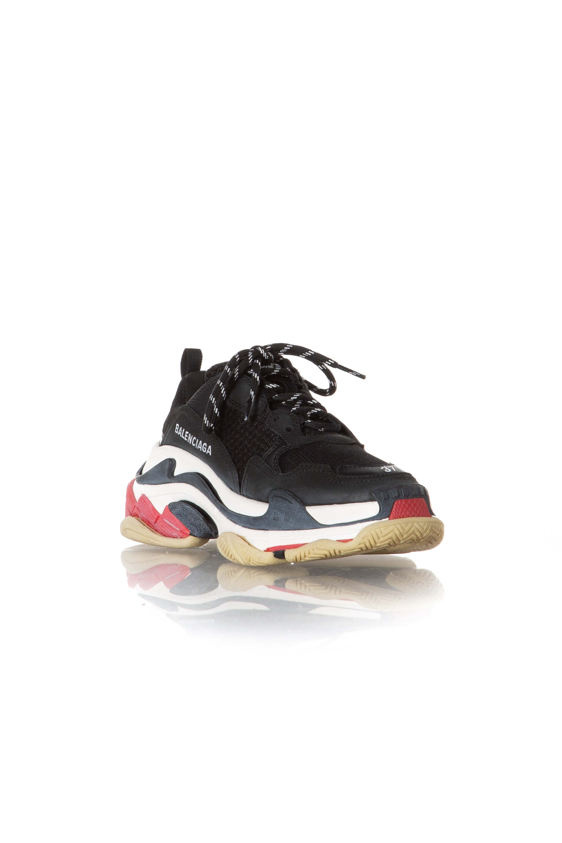 Balenciaga, Talla 7