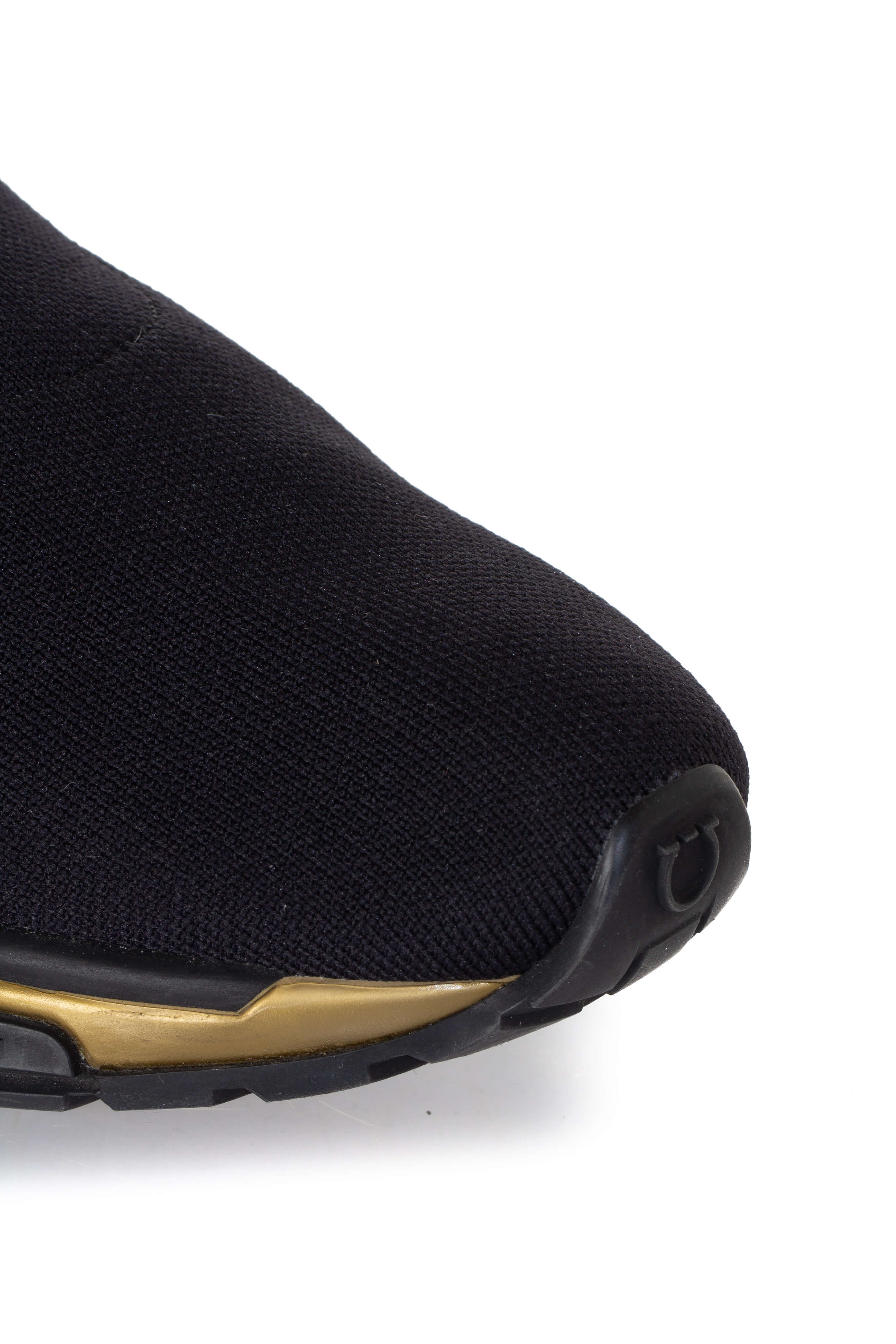 Salvatore Ferragamo, Talla 7