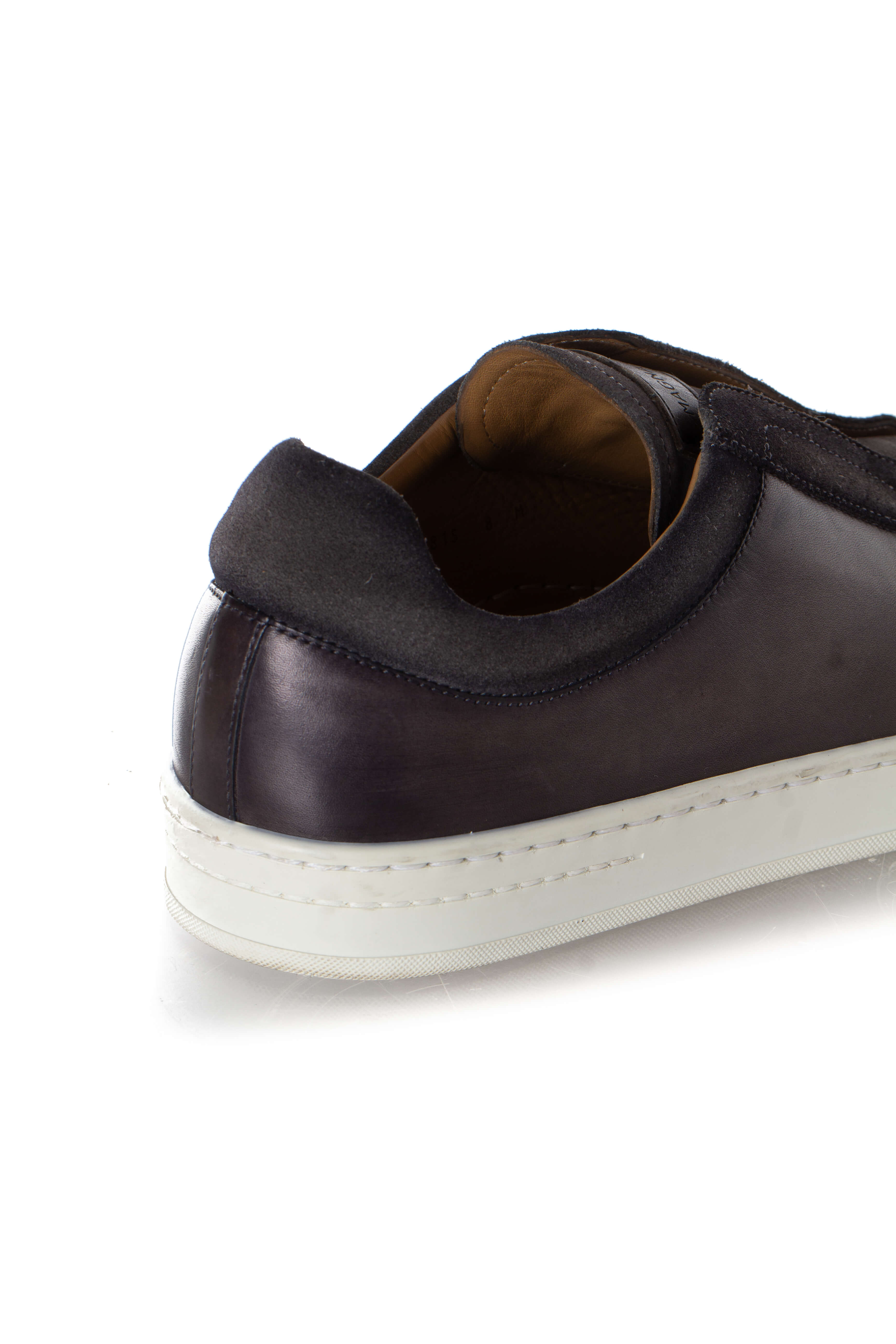 Magnanni, Talla 8