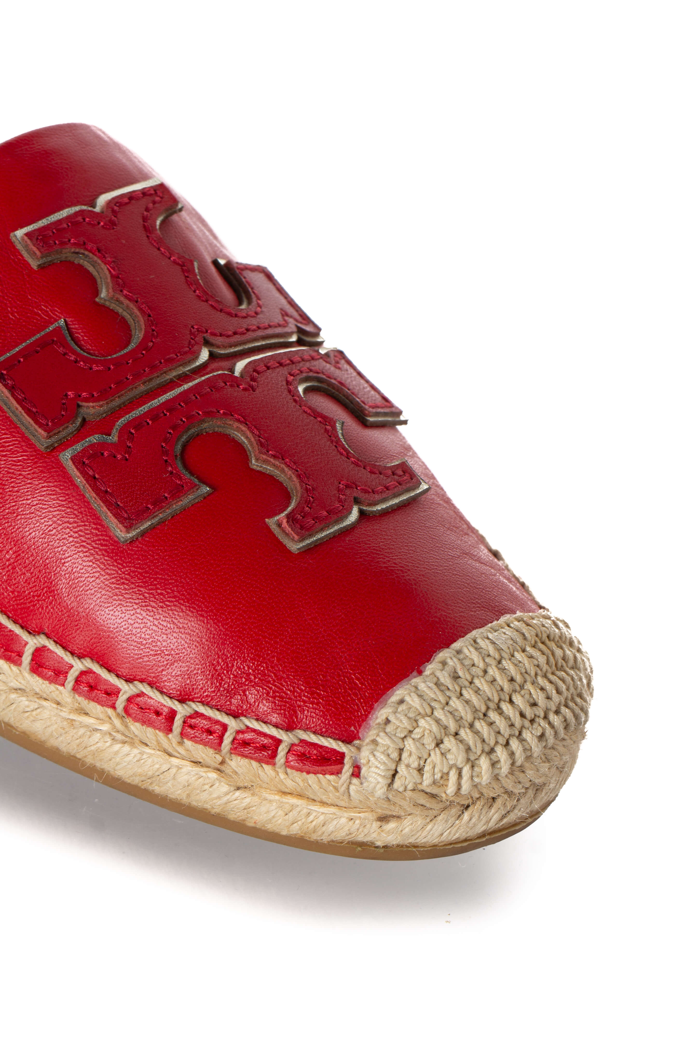 Tory Burch, Talla 7