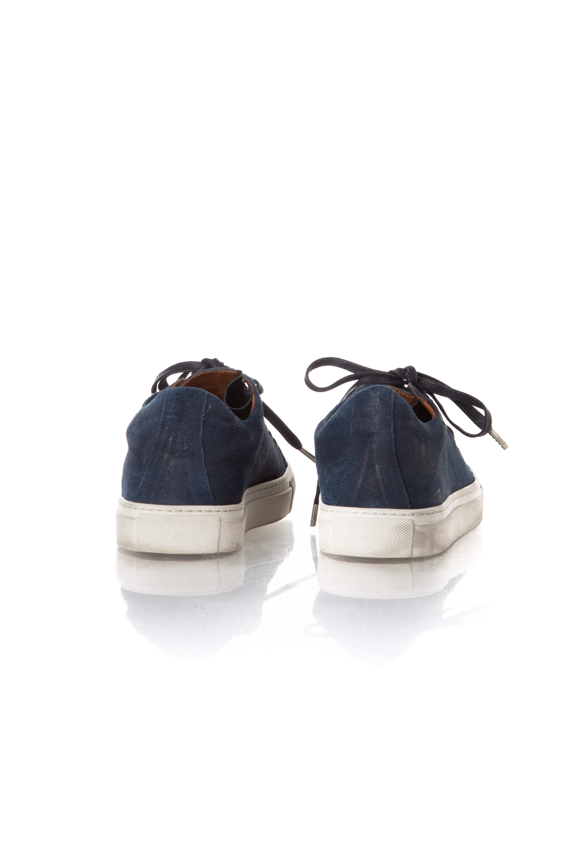 John Varvatos, Talla 10