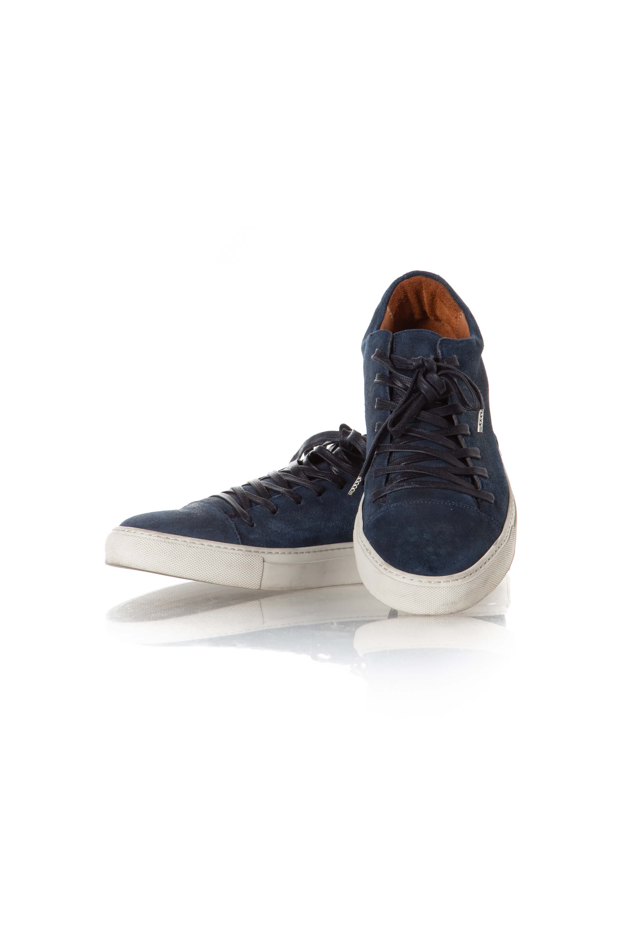 John Varvatos, Talla 10