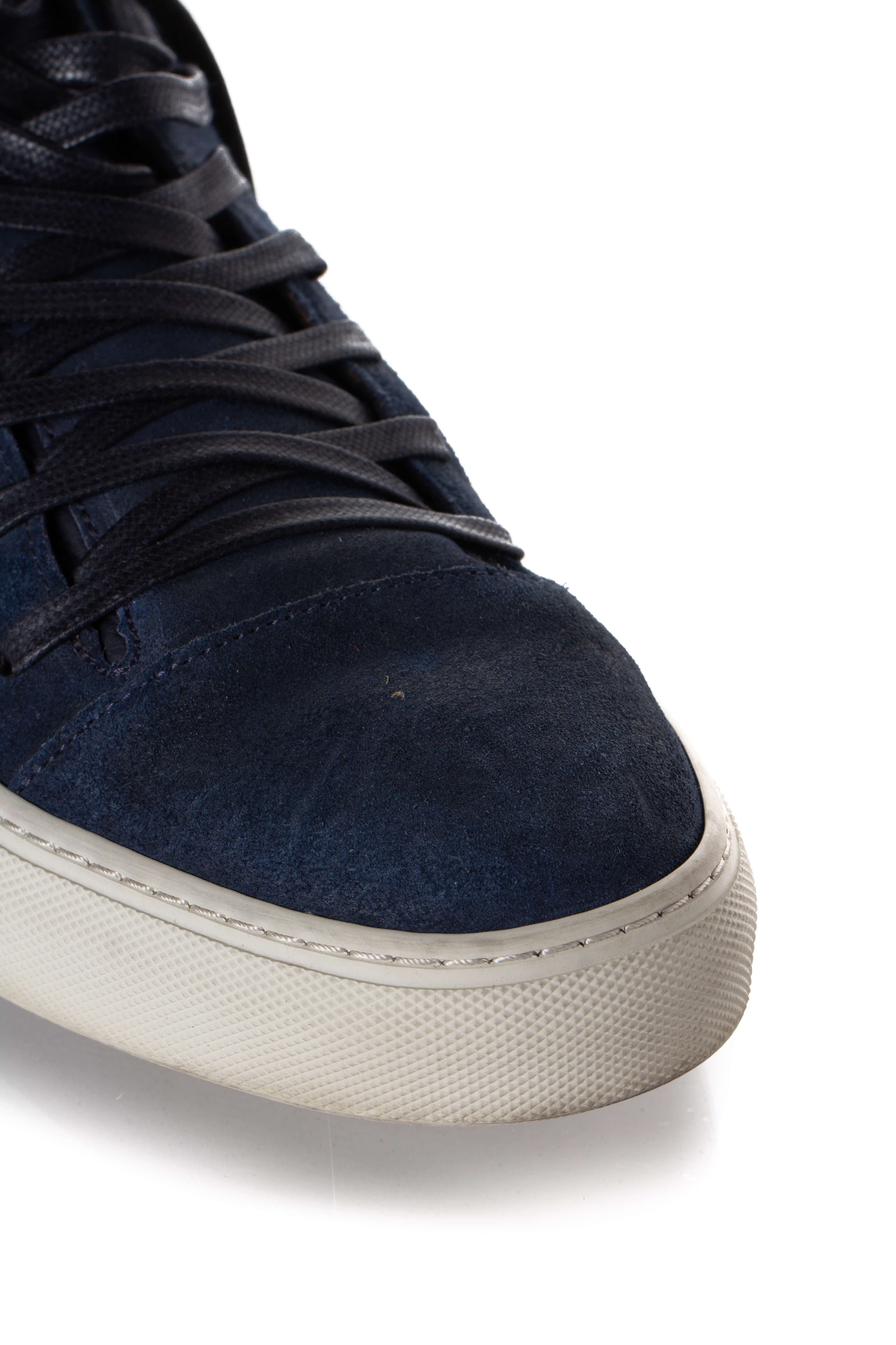 John Varvatos, Talla 10