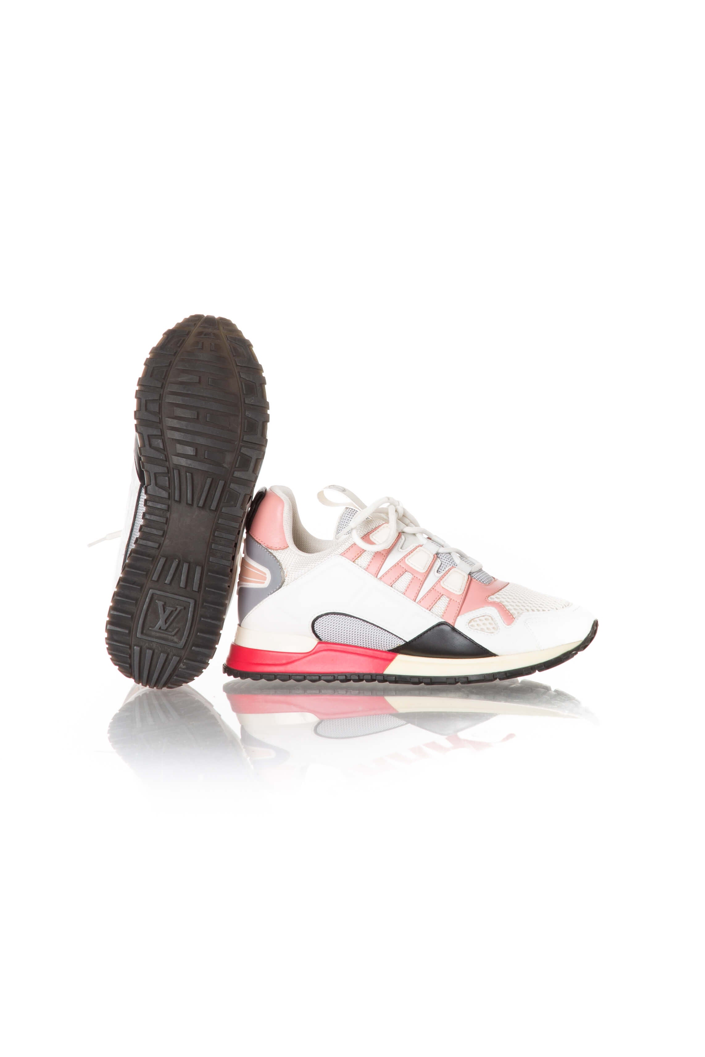 Louis Vuitton, Talla 6