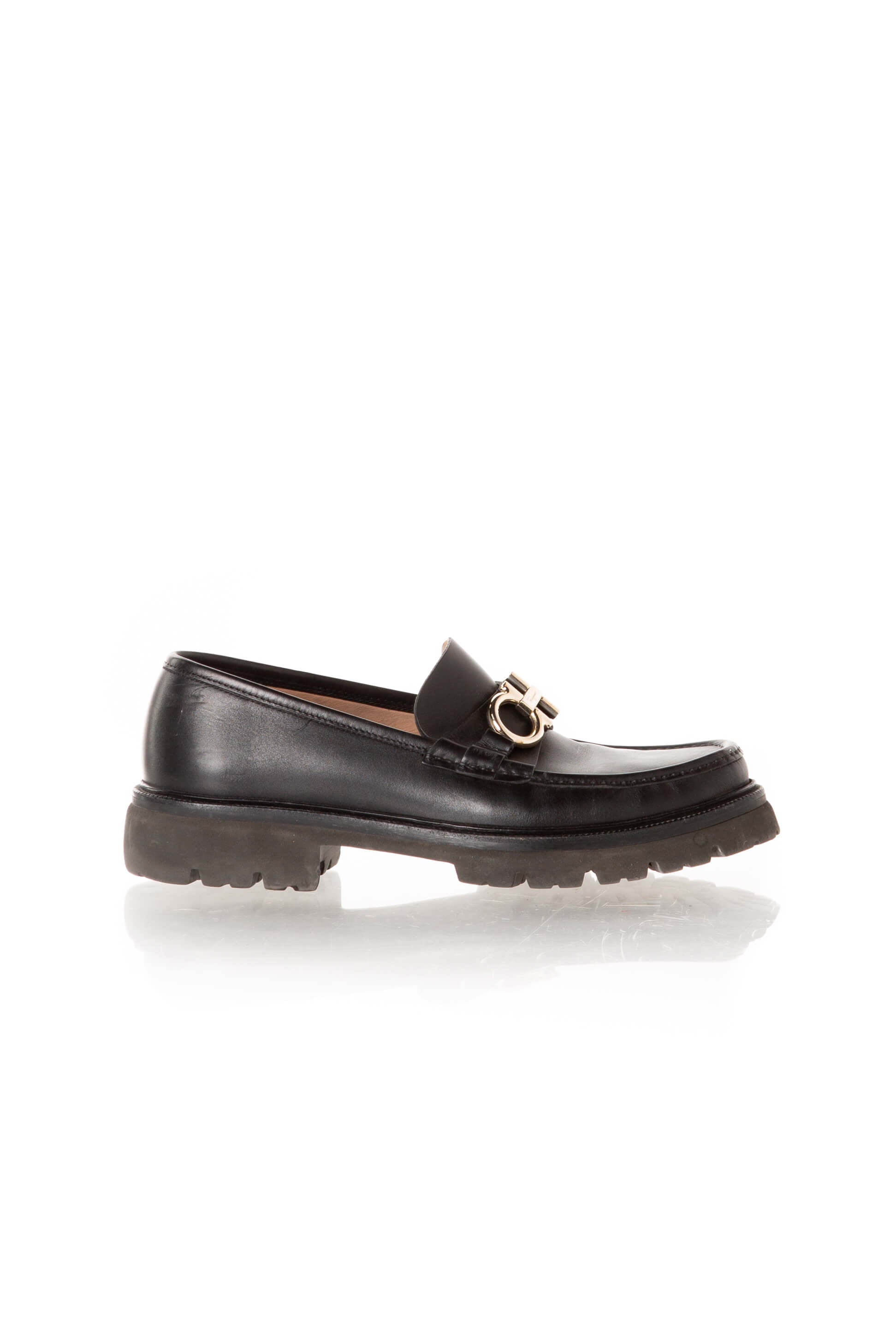 Salvatore Ferragamo, Talla 10 USA
