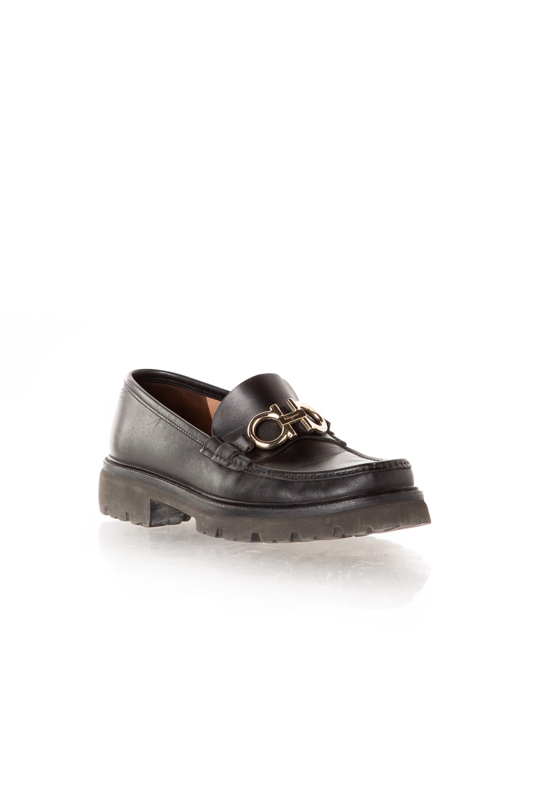 Salvatore Ferragamo, Talla 10 USA