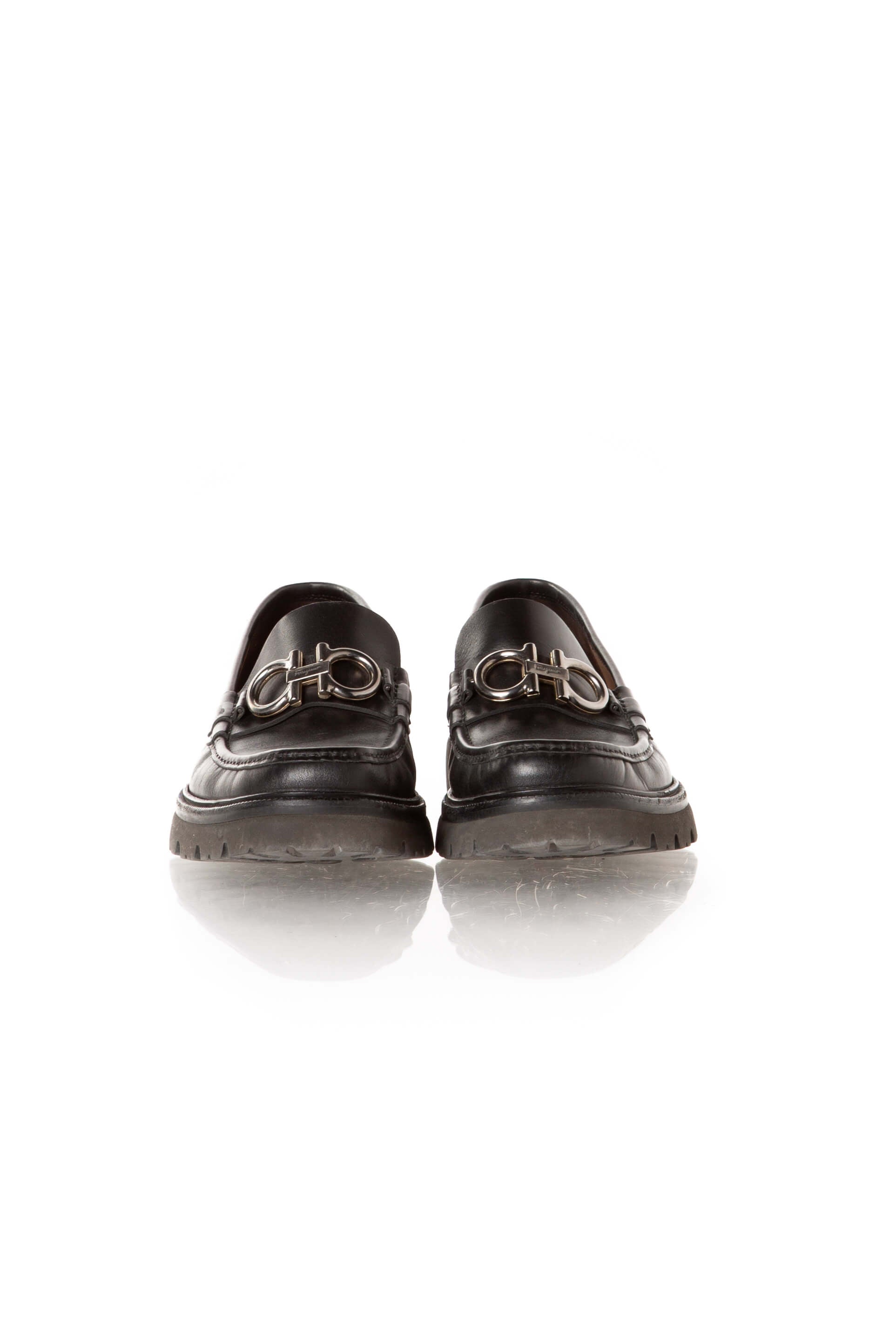 Salvatore Ferragamo, Talla 10 USA