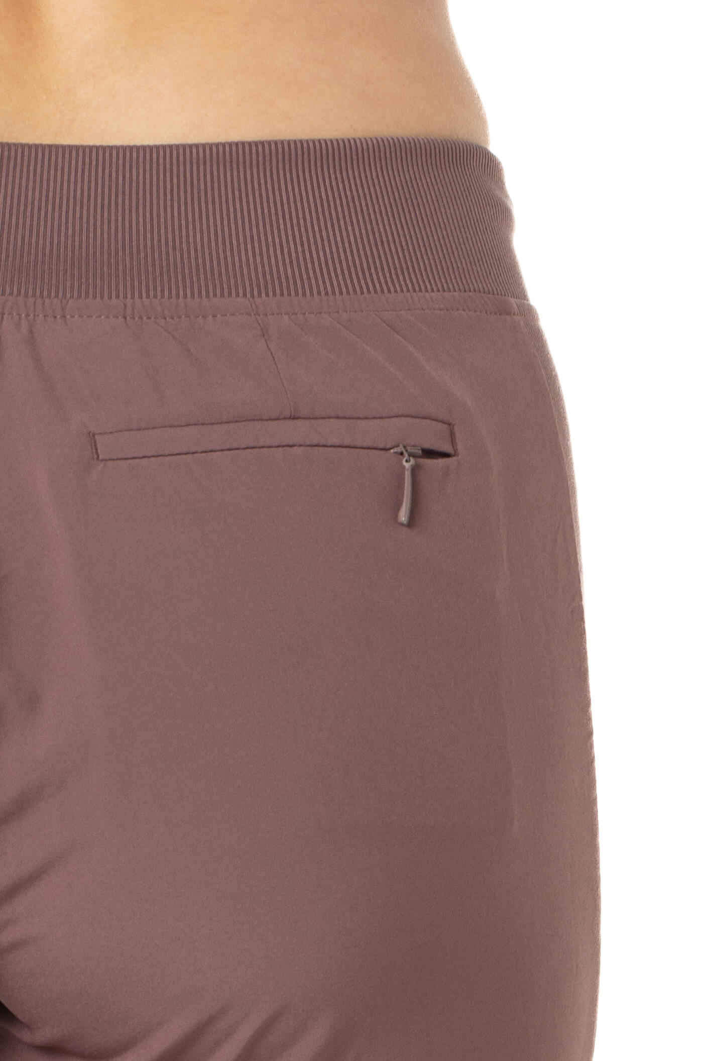 Athleta, Talla 2