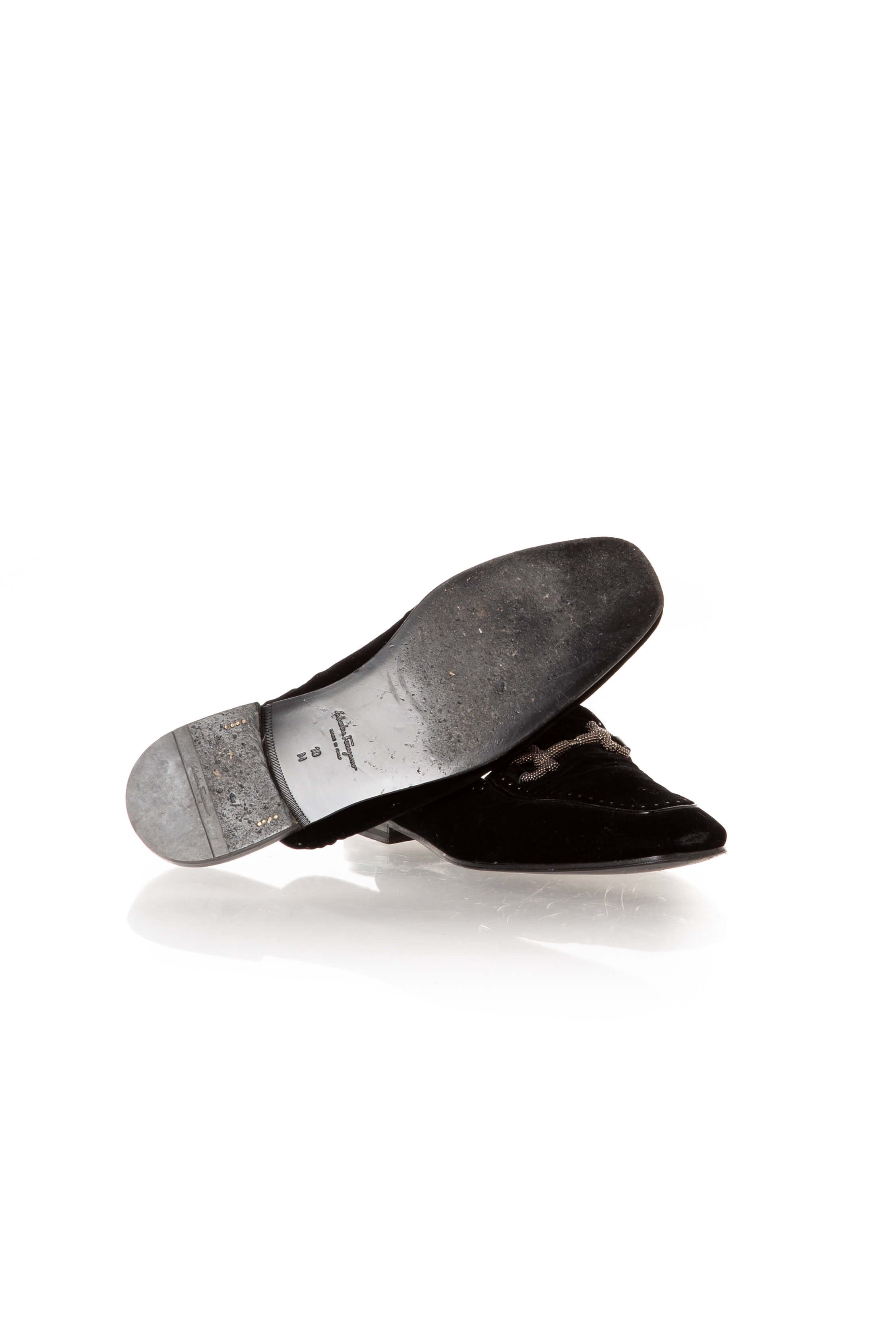 Salvatore Ferragamo, Talla 10 USA