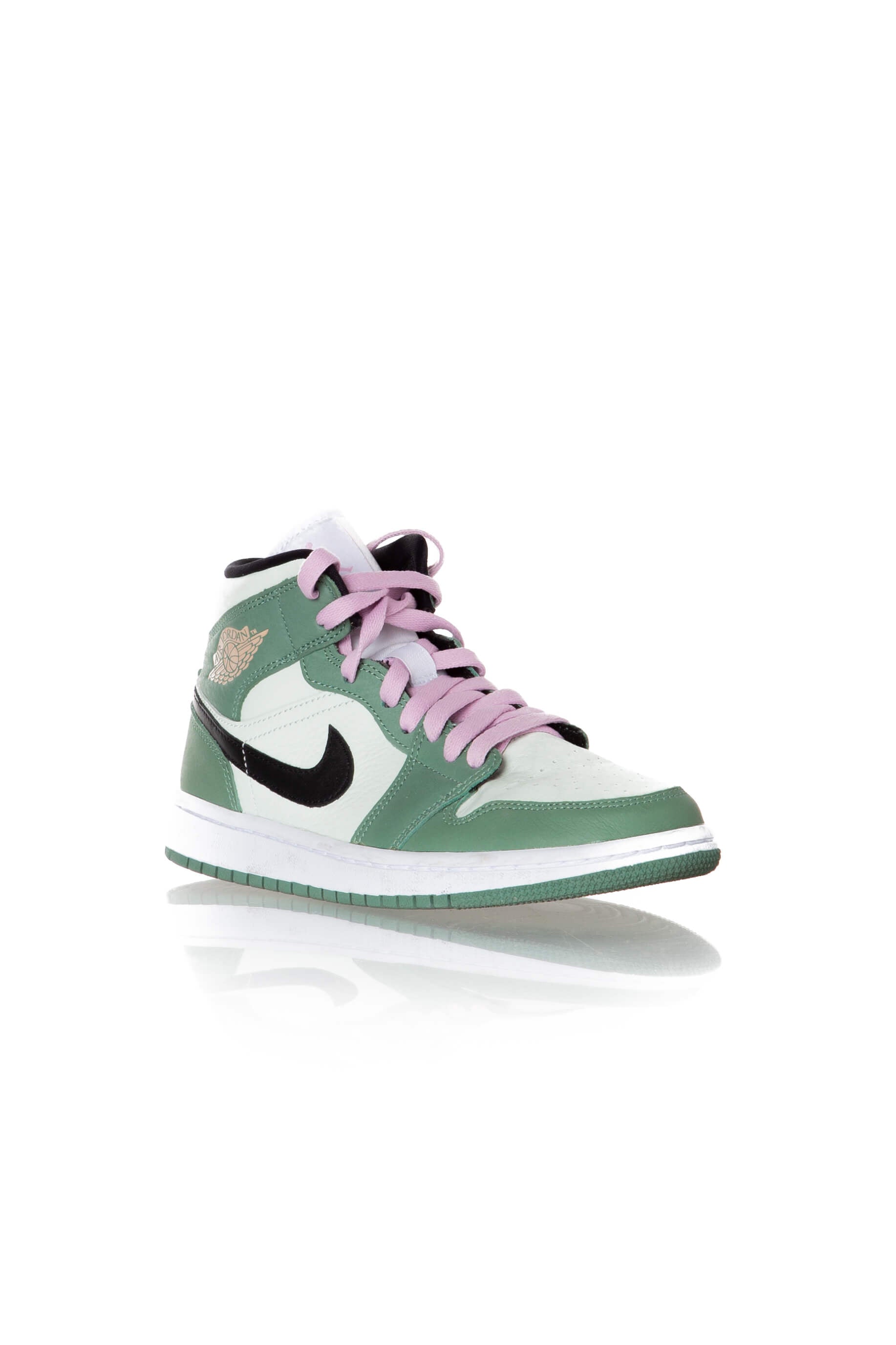 Nike, Talla 7