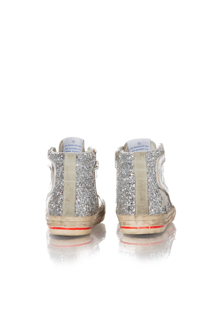 Tenis Golden Goose plateado talla 6 USA, suela, detalle de producto | ClosetRehab