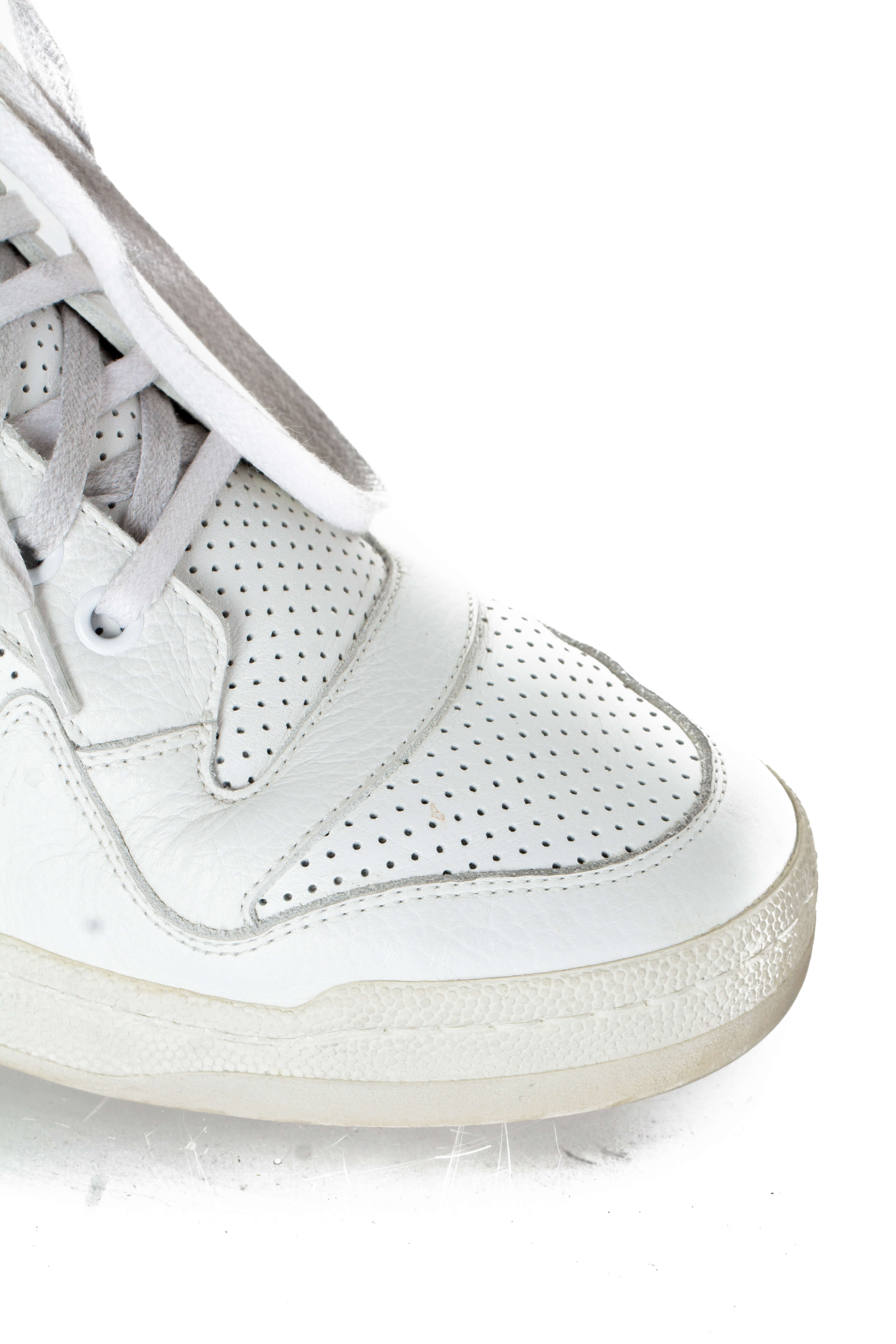 Saint Laurent, Talla 6.5