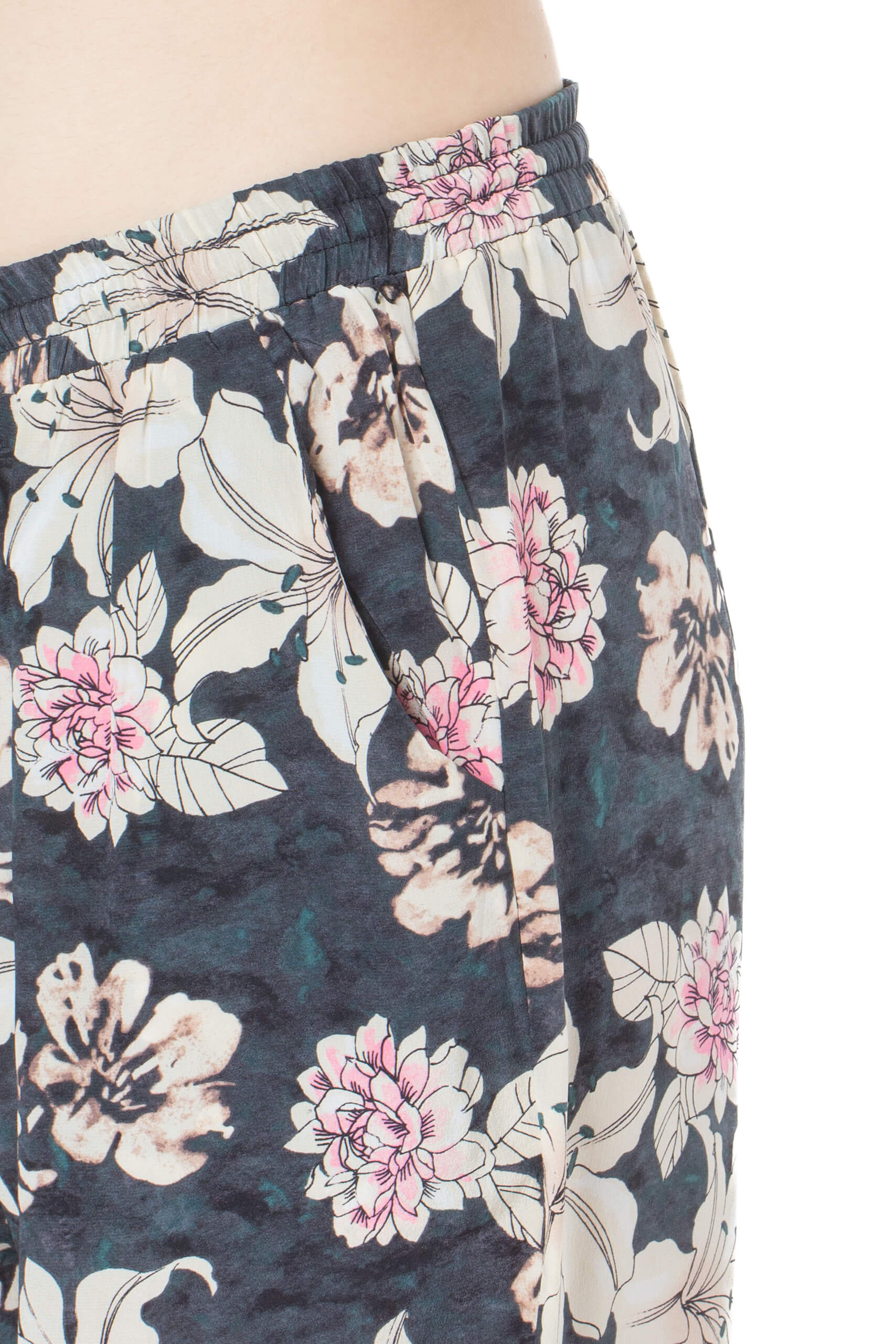 Elizabeth and James, Talla XS
