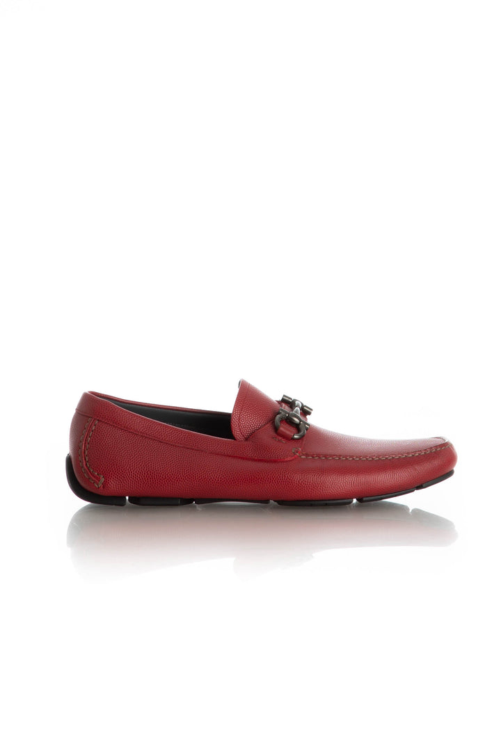 Zapato Salvatore Ferragamo rojo, vista frontal – ClosetRehab