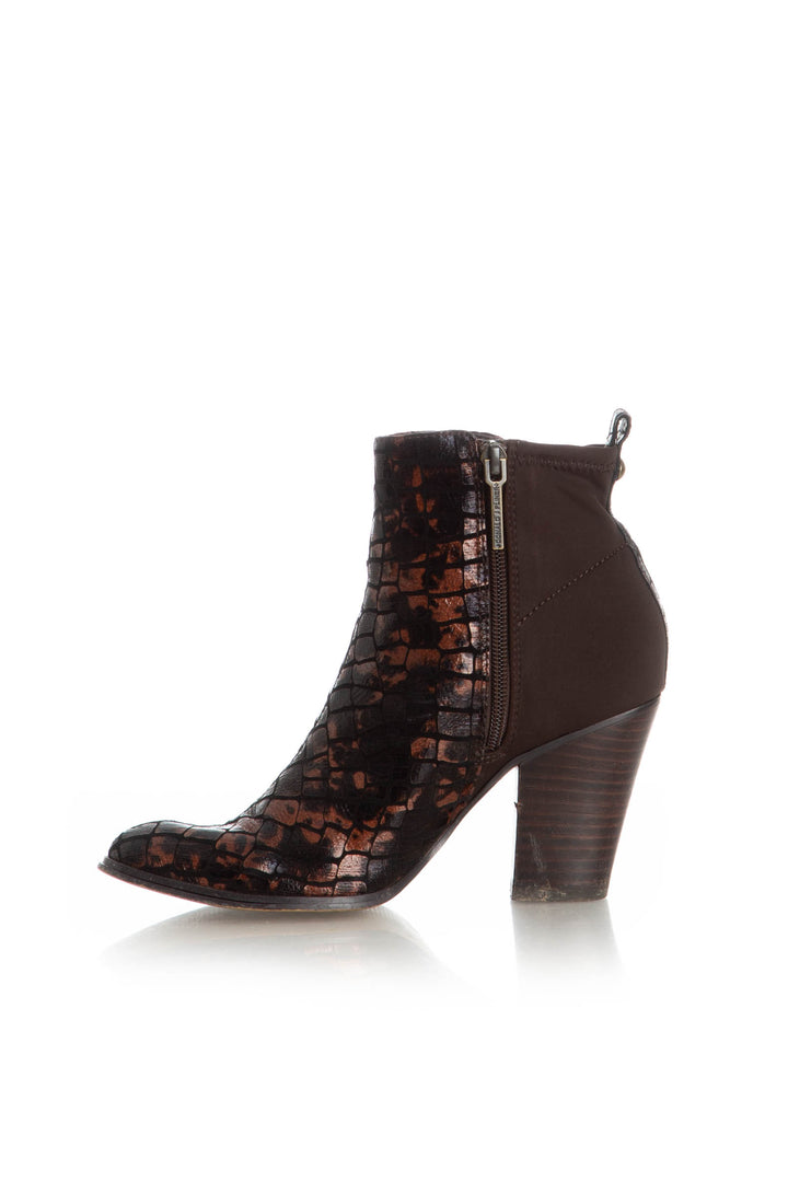 Zapato Donald J Puner café, detalle – ClosetRehab