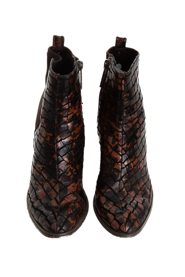 Zapato Donald J Puner café, detalle 8 – ClosetRehab