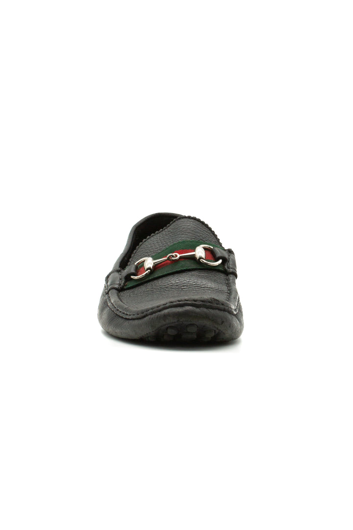 Zapato Gucci negro, vista lateral – ClosetRehab