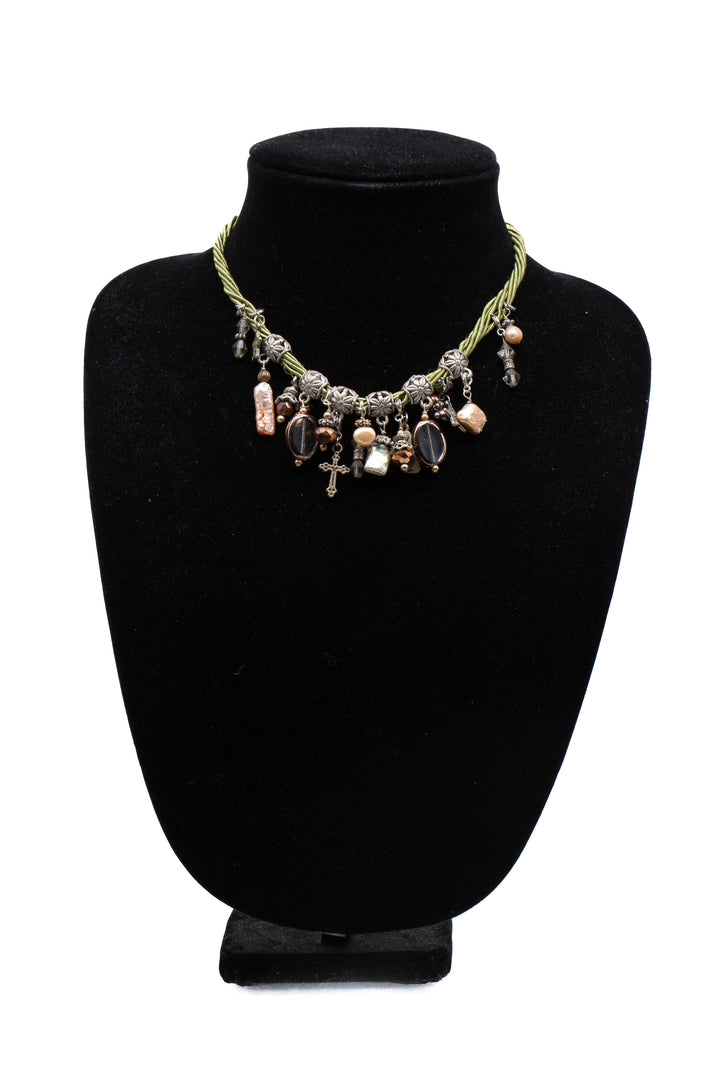 Collar stmdesigns, vista frontal – ClosetRehab