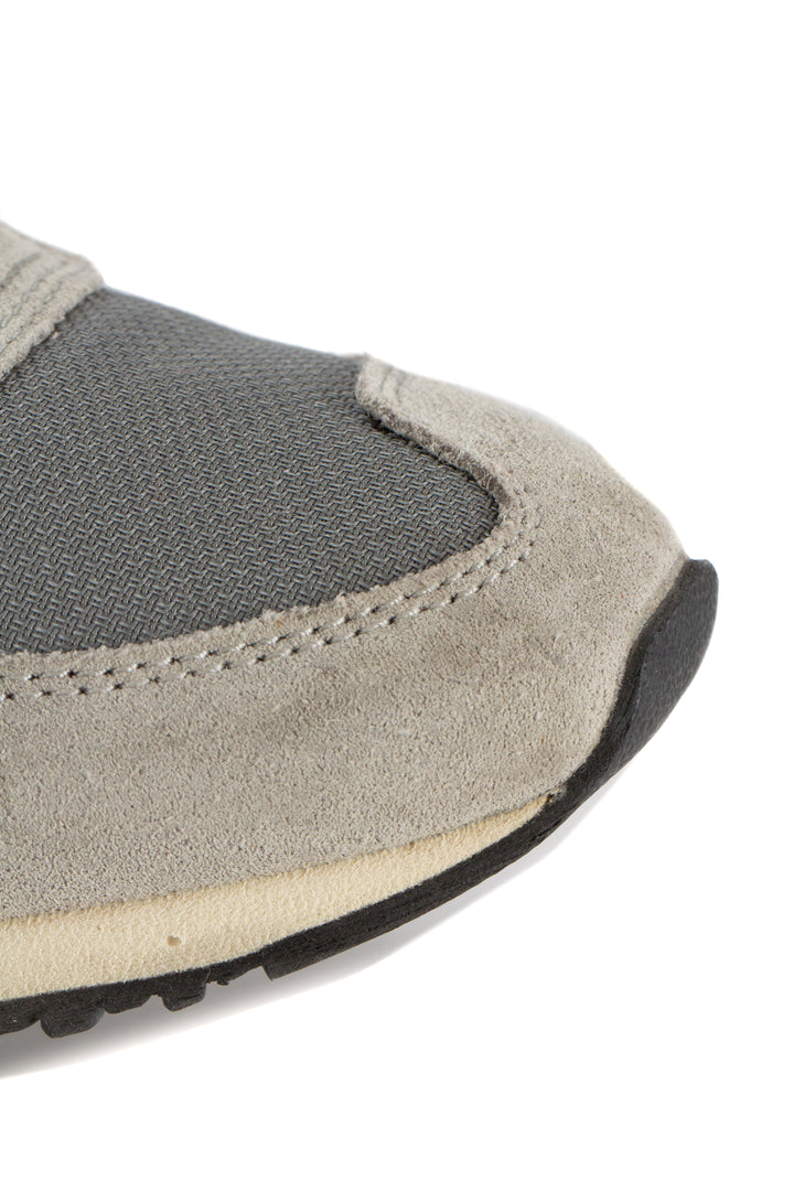 Zapato New Balance gris, detalle 10 – ClosetRehab