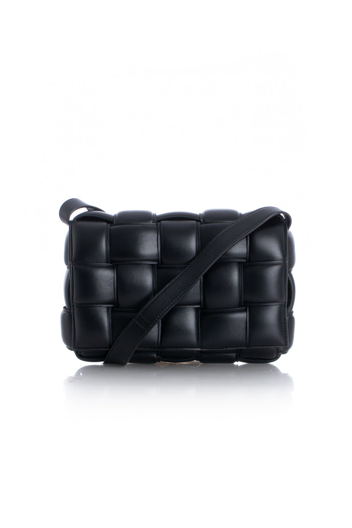 Bolsa Bottega Veneta negro, vista frontal – ClosetRehab