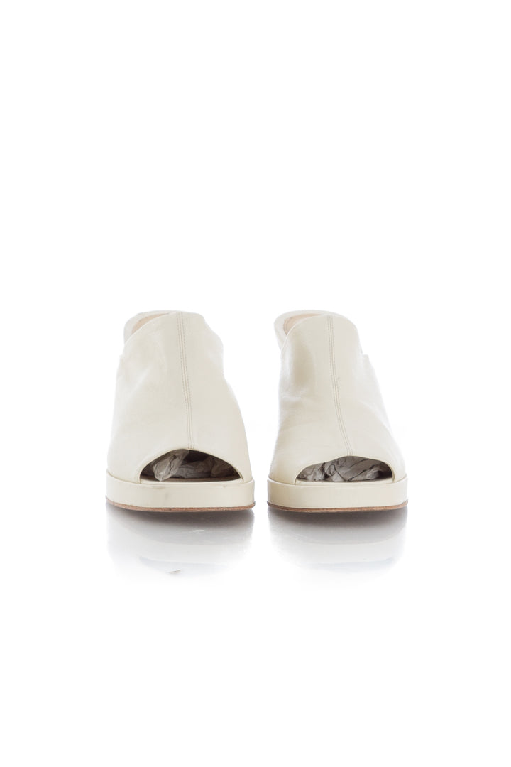 Zapato Bottega Veneta blanco y hueso, detalle 7 – ClosetRehab