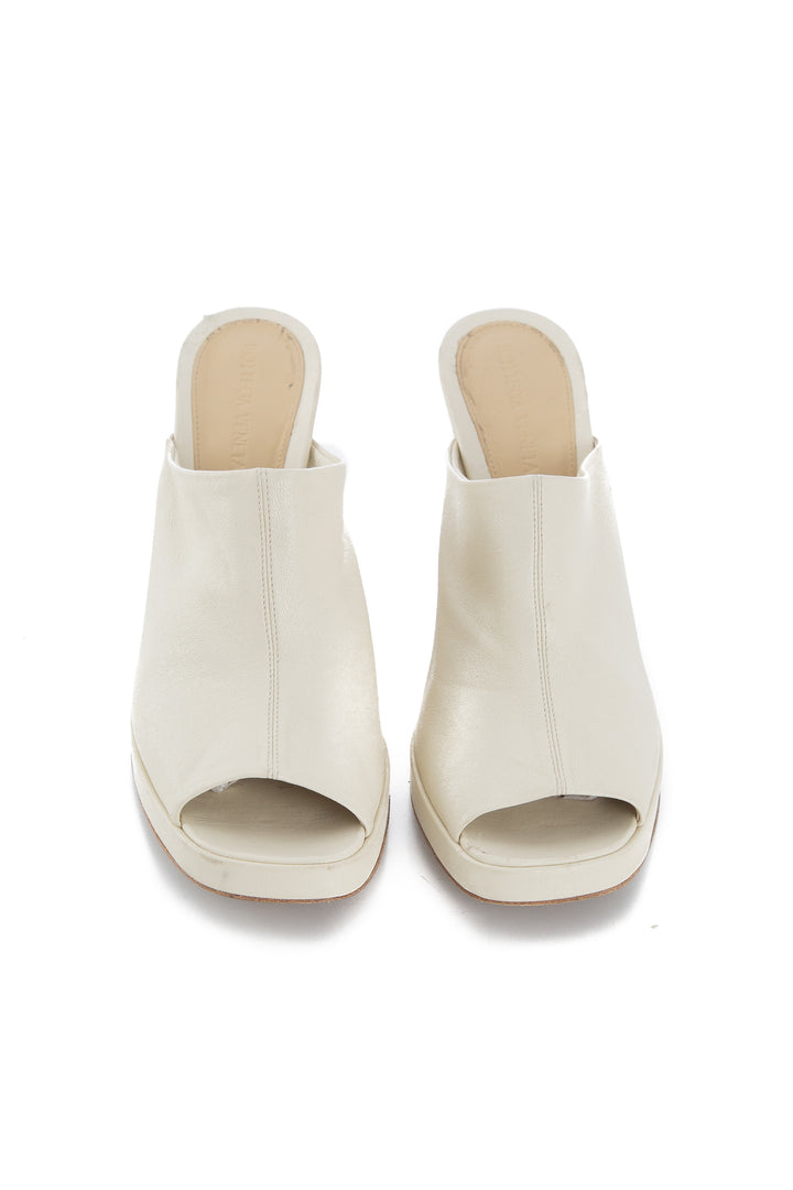 Zapato Bottega Veneta blanco y hueso, detalle 8 – ClosetRehab