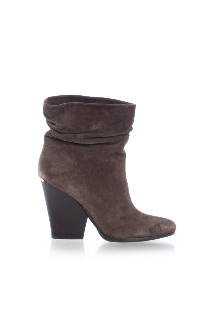 Bota Burberry, vista frontal – ClosetRehab