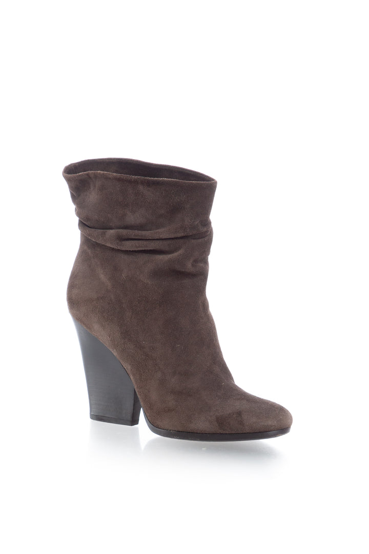 Bota Burberry, vista posterior – ClosetRehab