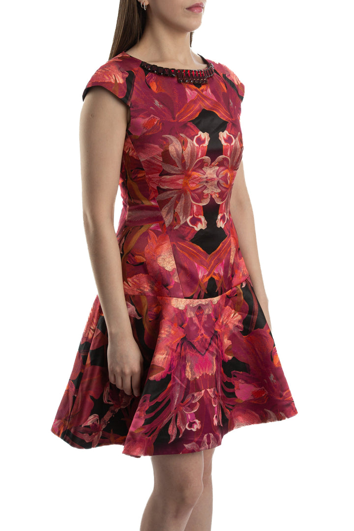 Pantalón Ted Baker rojo, vista posterior – ClosetRehab