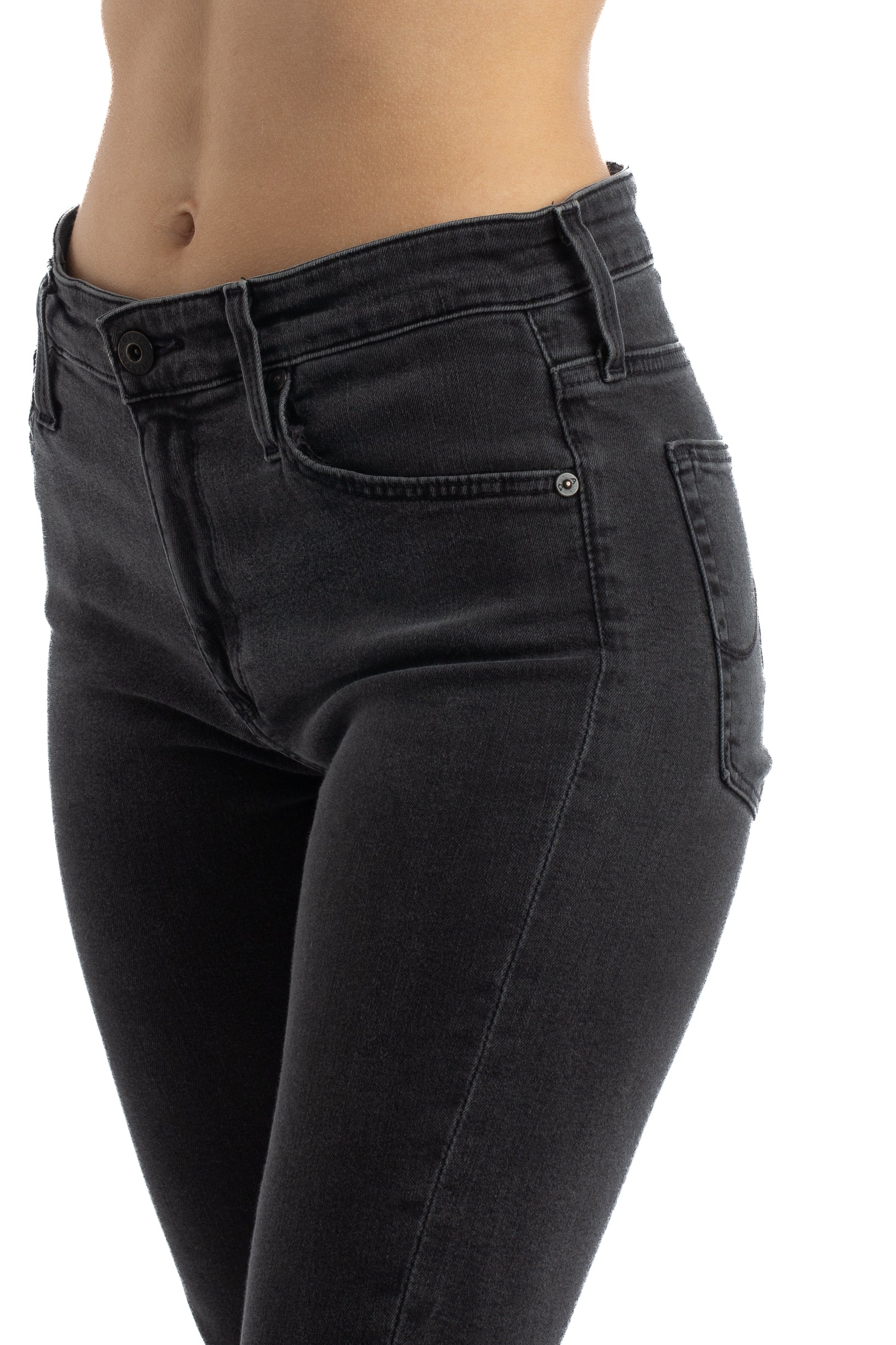 Adriano Goldschmied, Talla 26