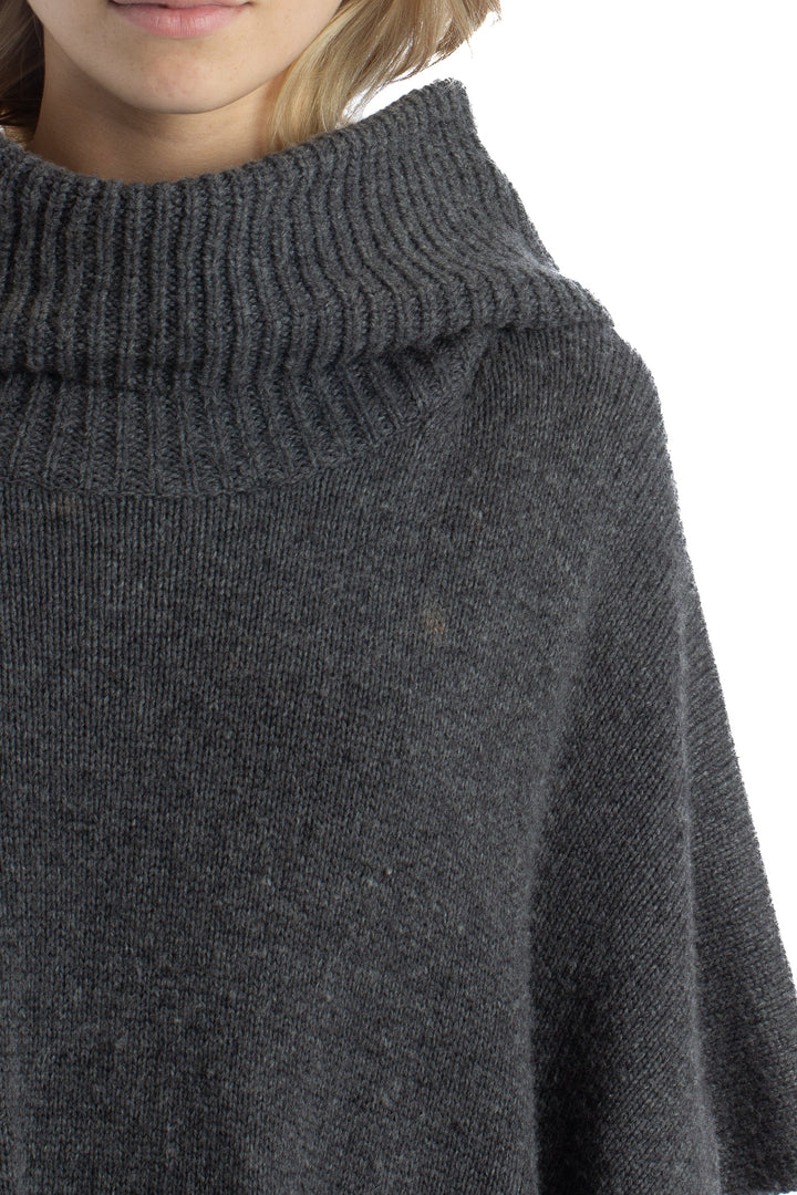 Capa Ann Taylor gris, detalle – ClosetRehab
