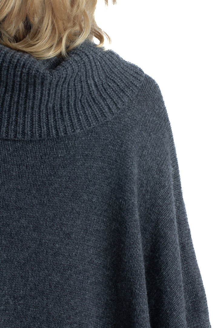 Capa Ann Taylor gris, detalle 6 – ClosetRehab