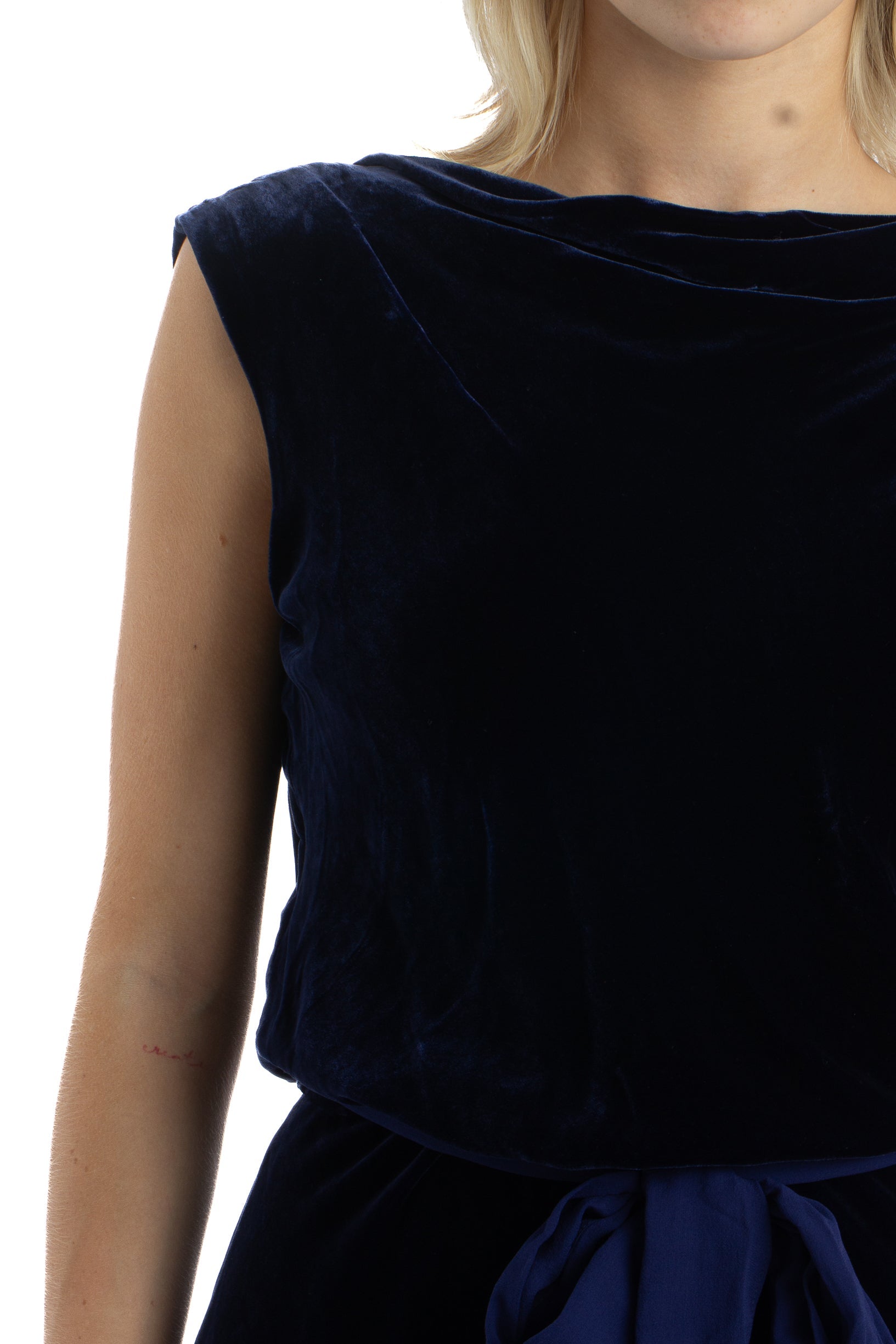 BCBG Maxazria, Talla XXS