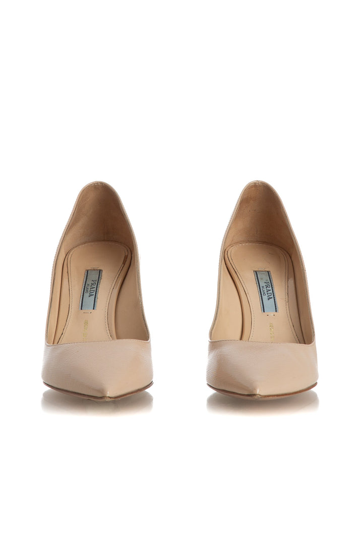 Pumps Prada beige talla 6.5 USA, par completo, detalle de producto | ClosetRehab