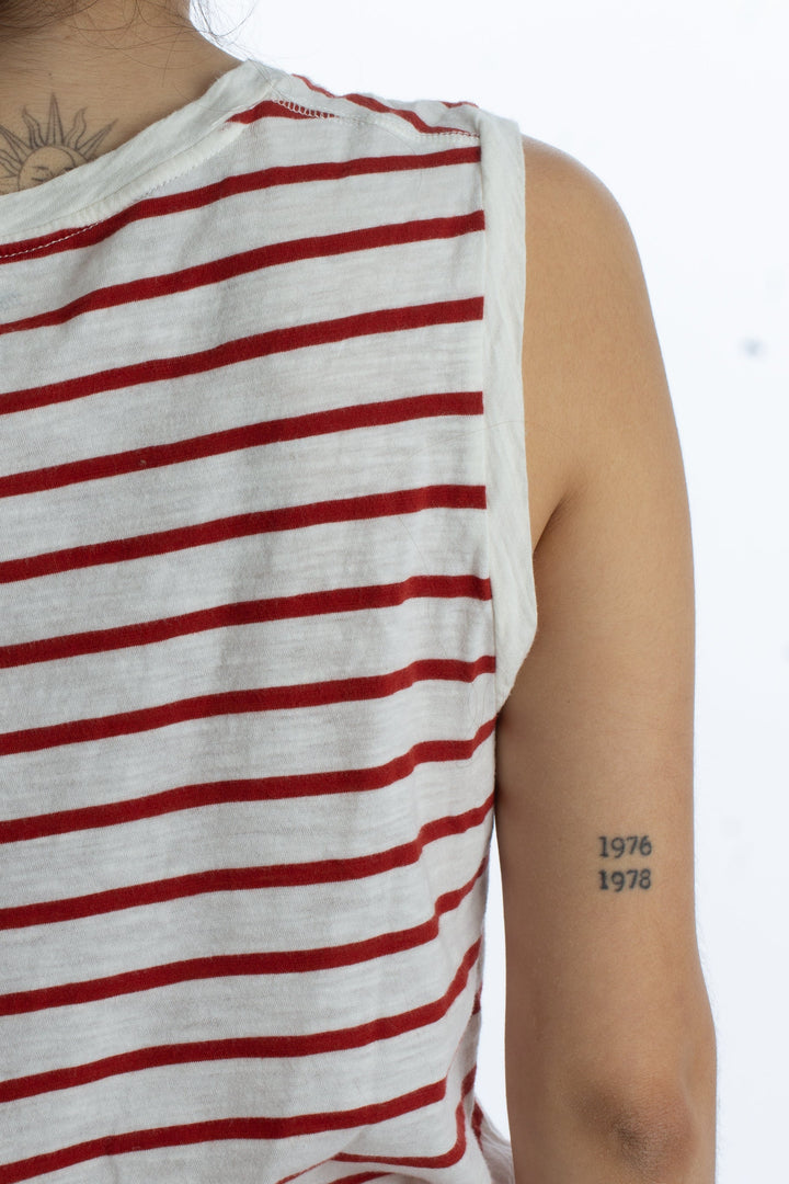 Blusa Madewell blanco y rojo, detalle 6 – ClosetRehab